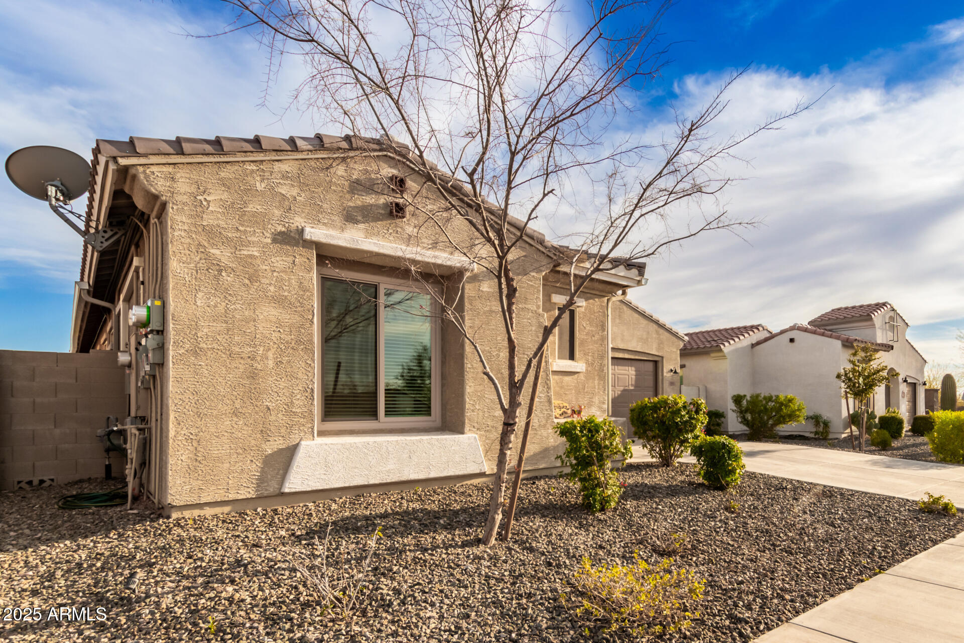 7533 S WOODCHUTE Drive