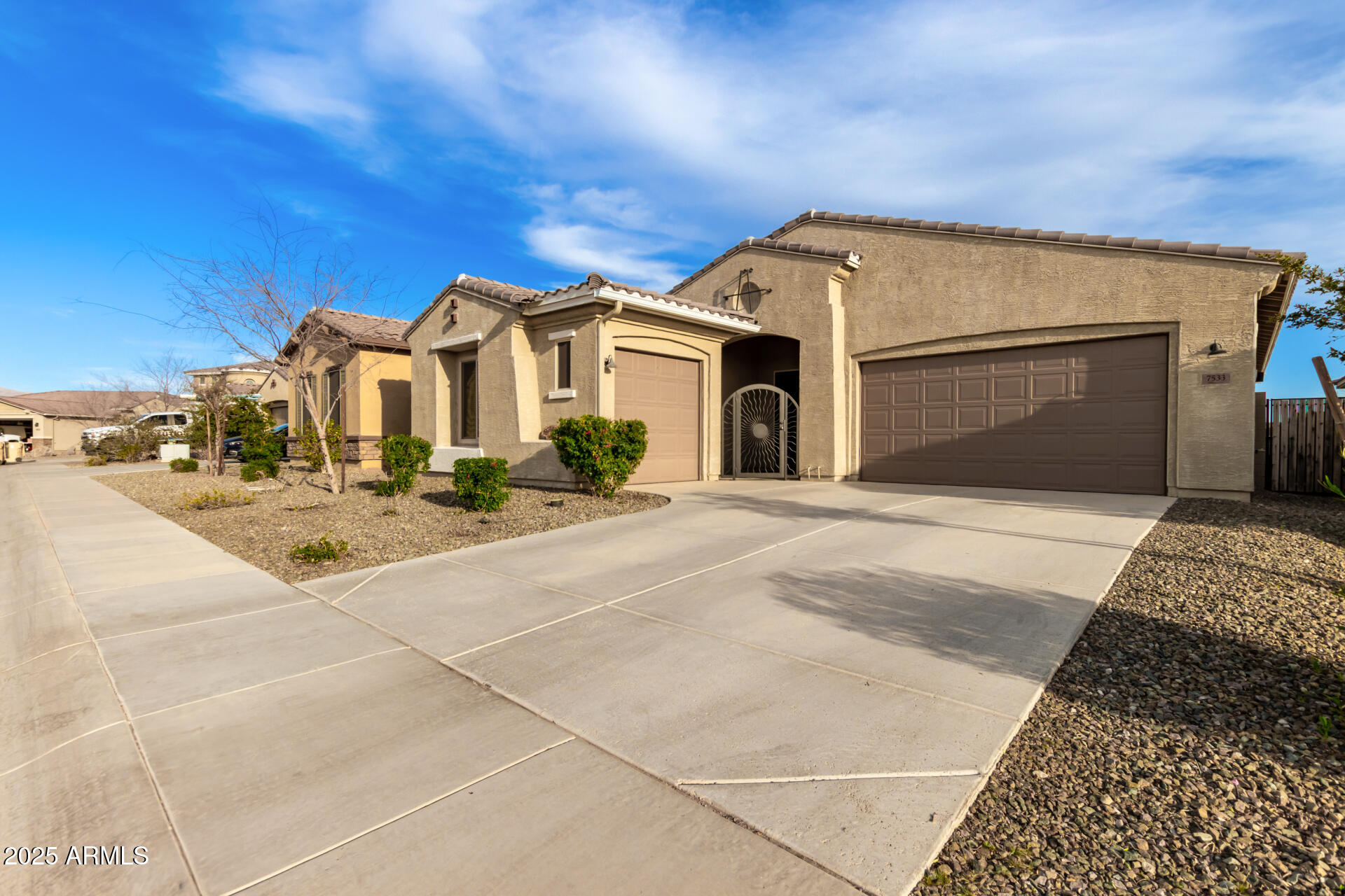 7533 S WOODCHUTE Drive