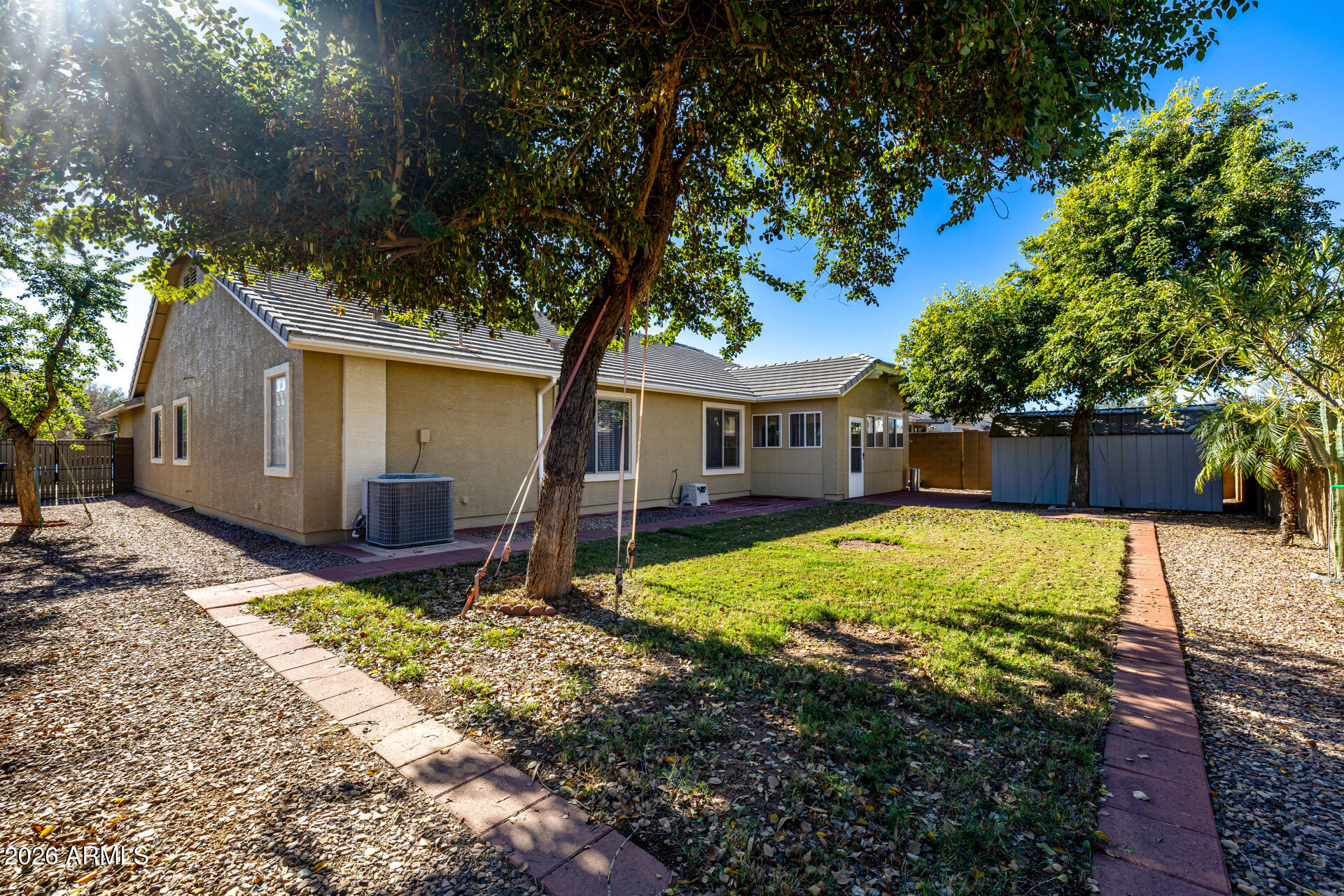 1964 W SAWTOOTH Way