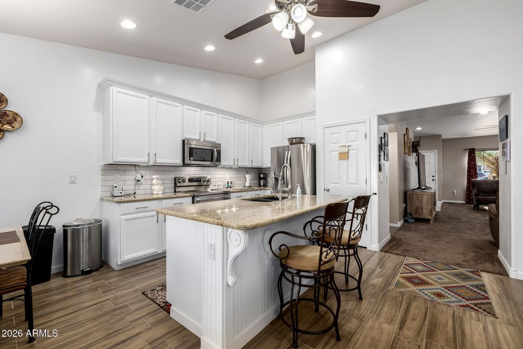 Photo of 1964 W Sawtooth Way, San Tan Valley, AZ 85144 (MLS # 6968094)