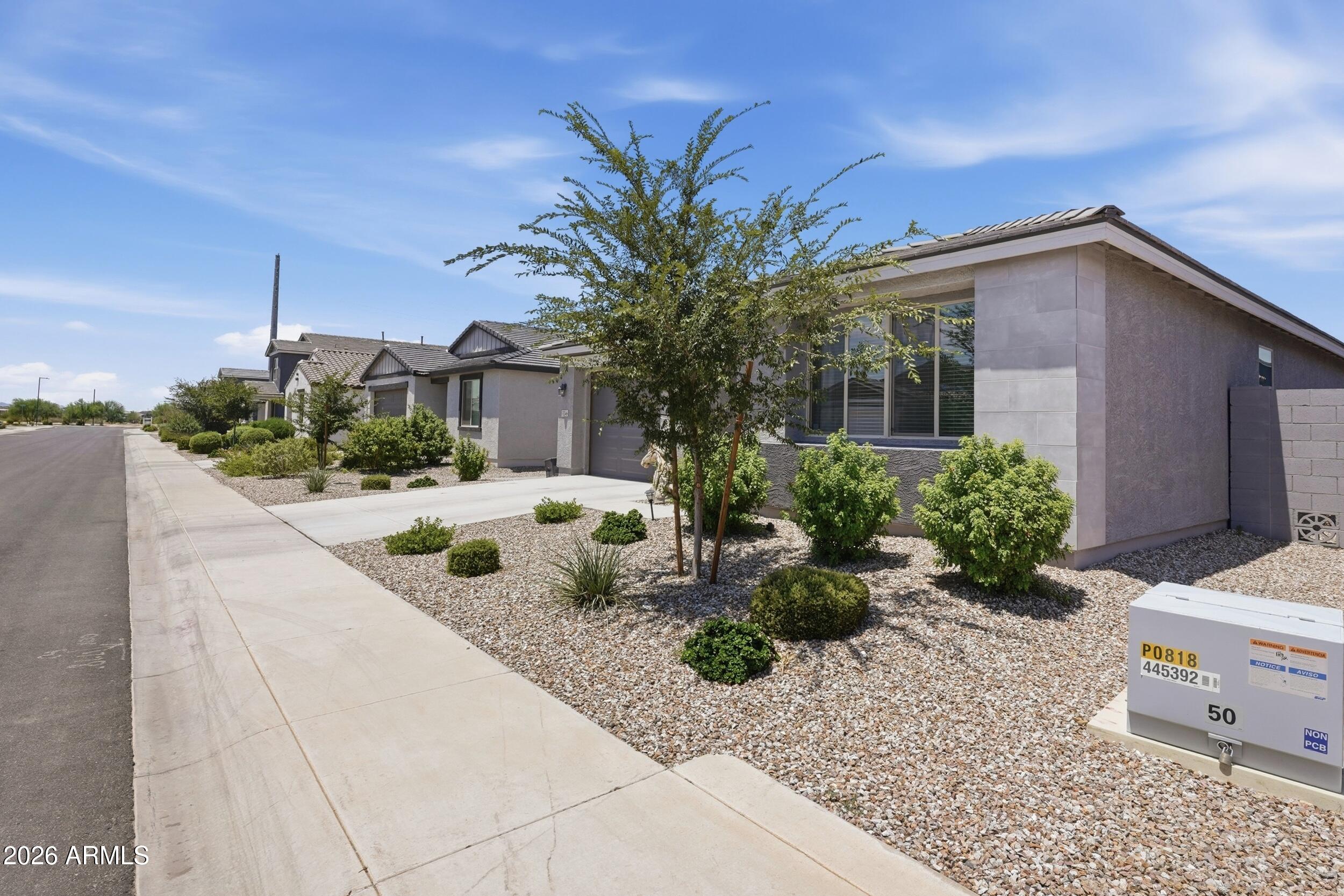 3246 E PINEAPPLE Road