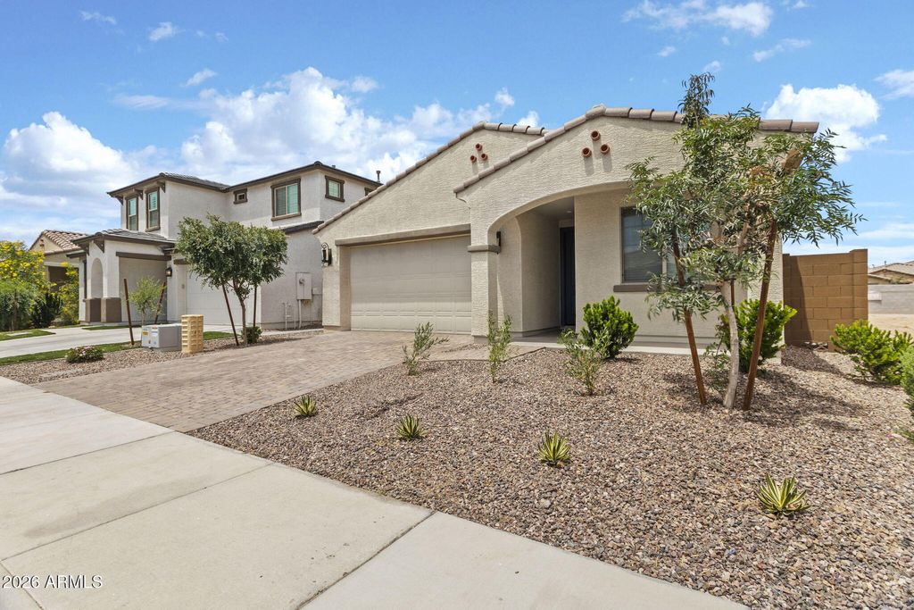 Photo of 9004 W Georgia Avenue, Glendale, AZ 85305 (MLS # 7028241)