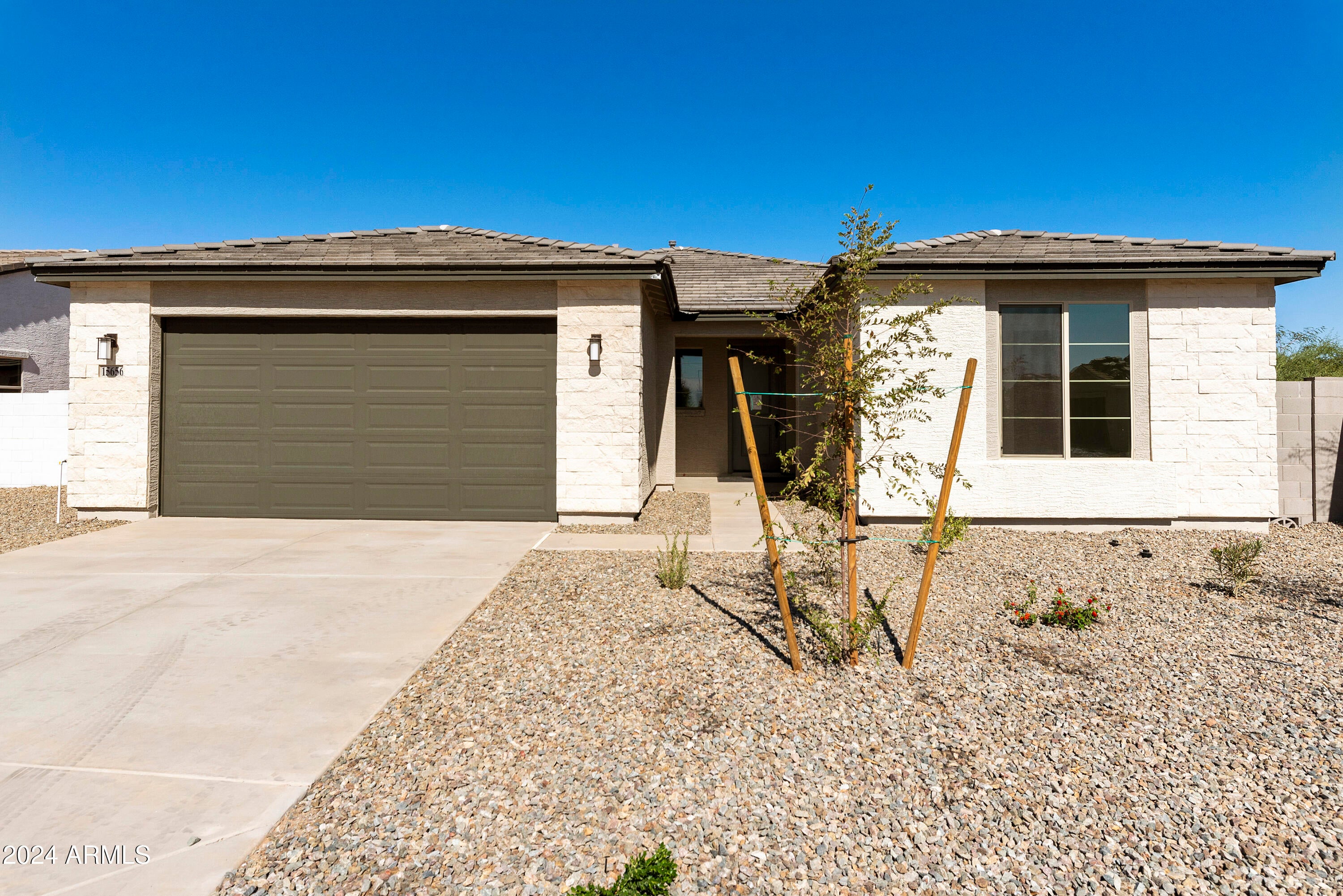 15656 W MERCER Lane