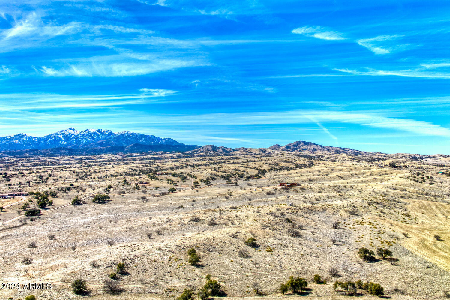 Singing Hills - Land