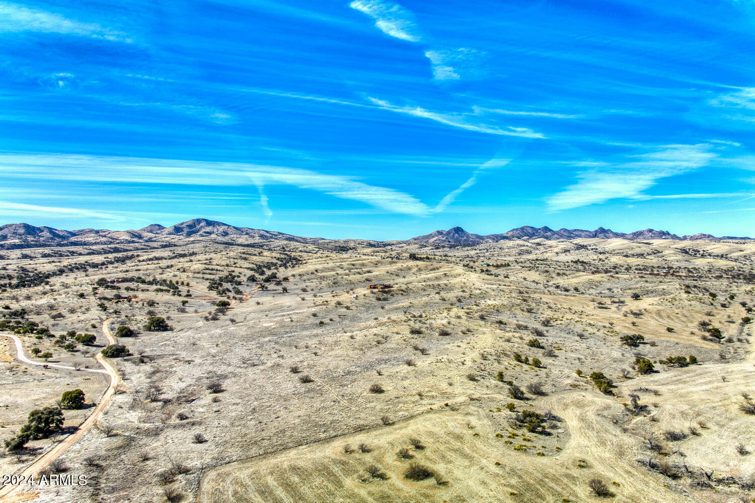Singing Hills - Land