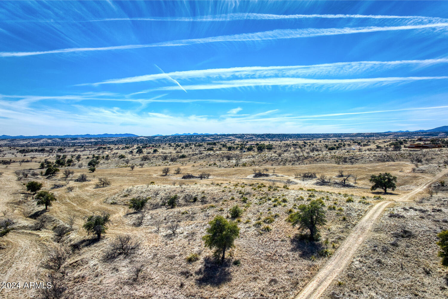Singing Hills - Land