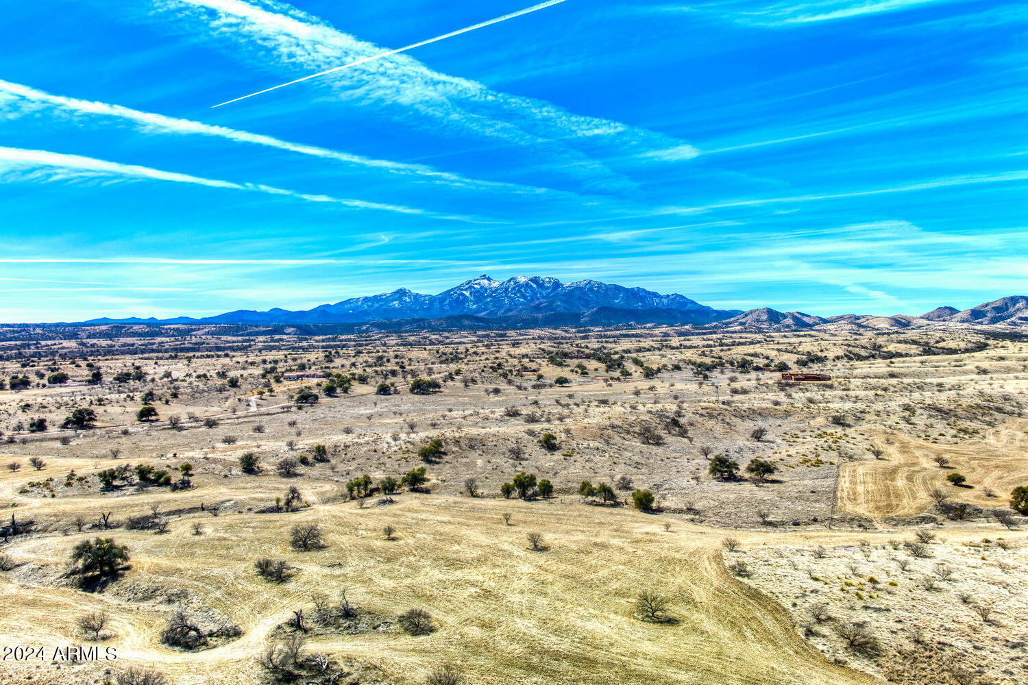 Singing Hills - Land