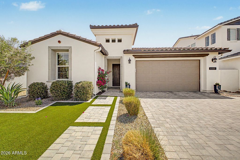 Photo of 11337 N Luckenbach Street, Surprise, AZ 85388 (MLS # 7016096)