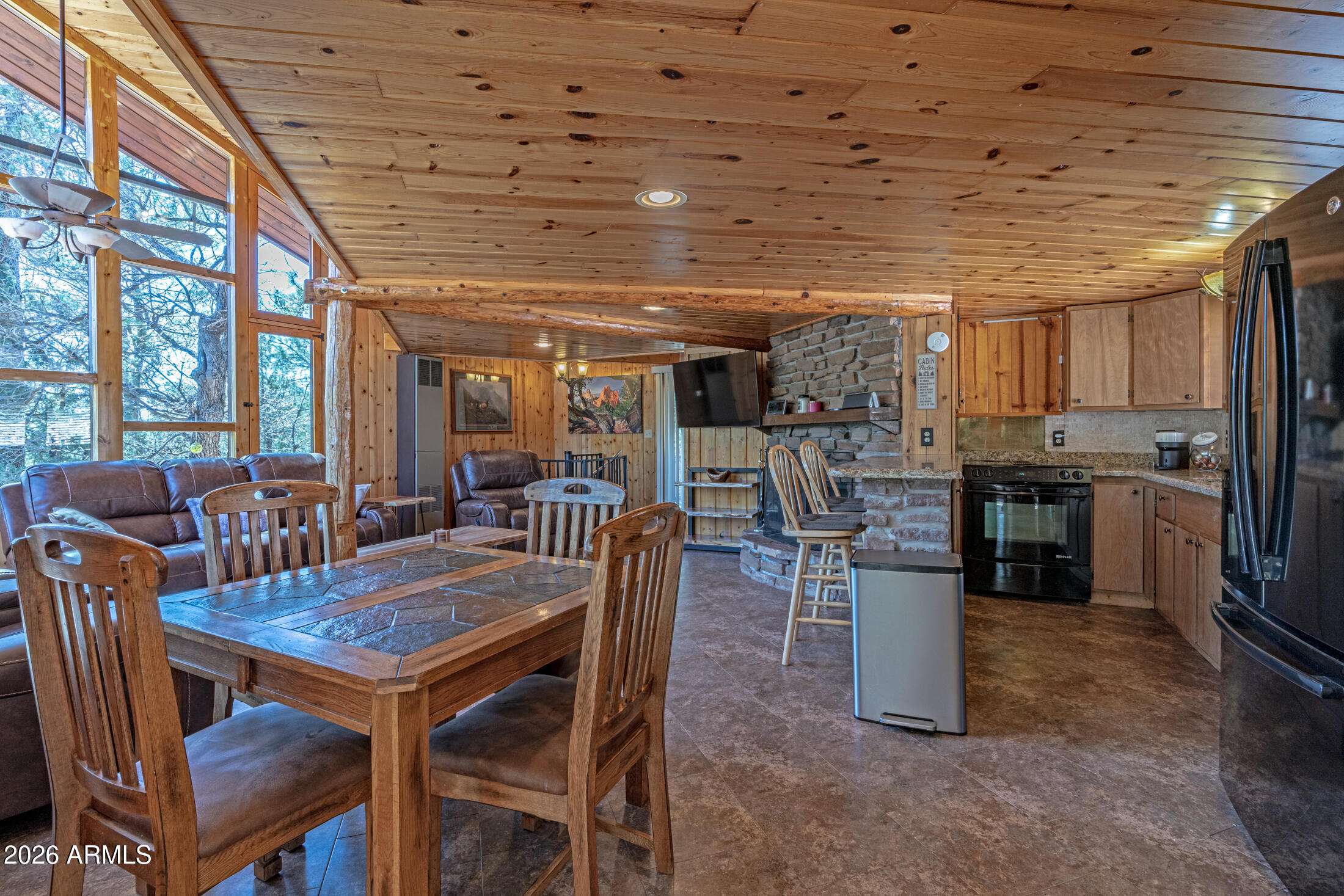 190 S GREYSTONE Circle