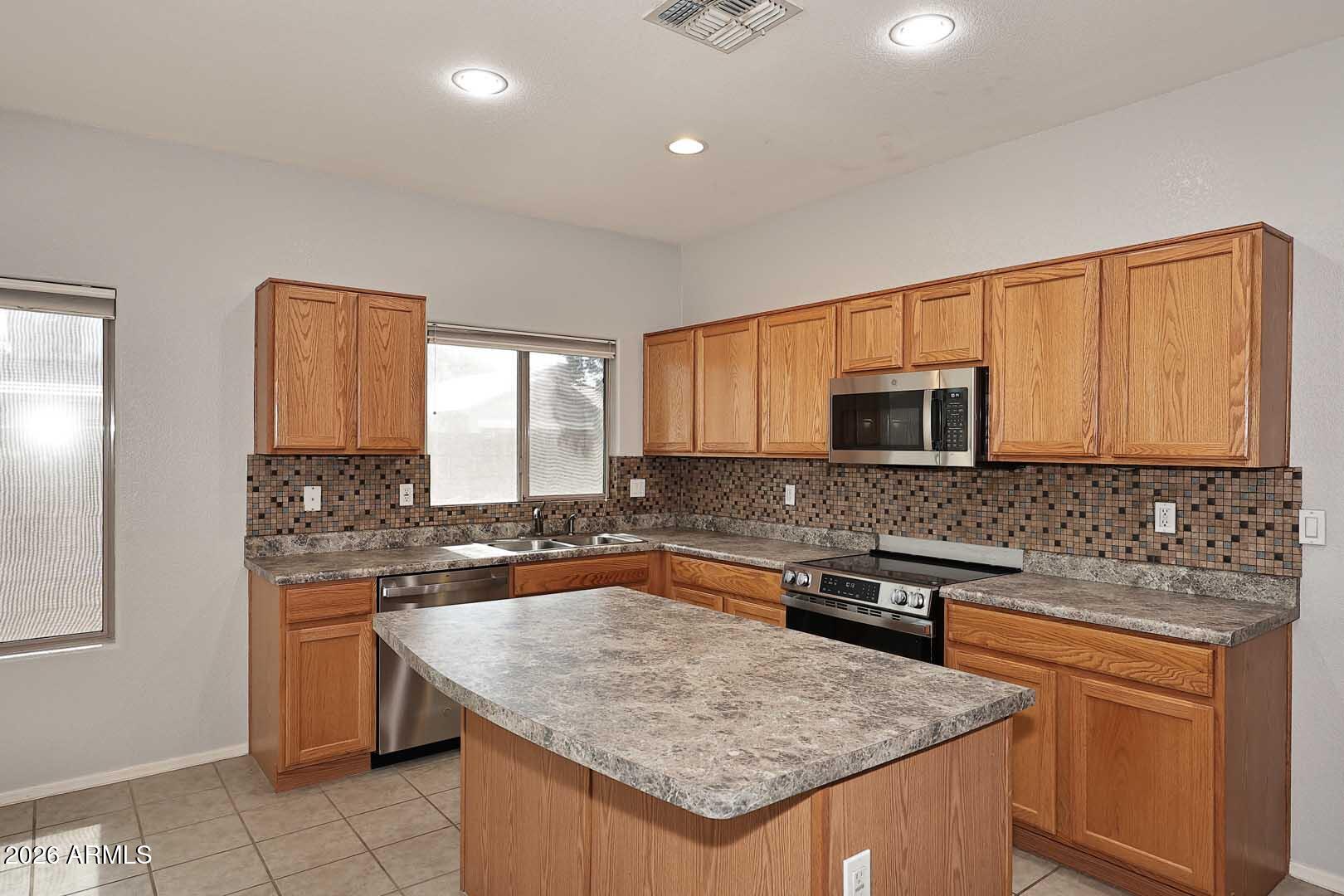 COBBLESTONE FARMS PARCEL VIII - Residential