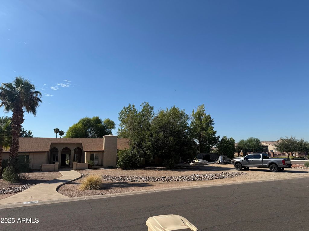 Photo of 7025 W Redfield Road, Peoria, AZ 85381 (MLS # 6930345)