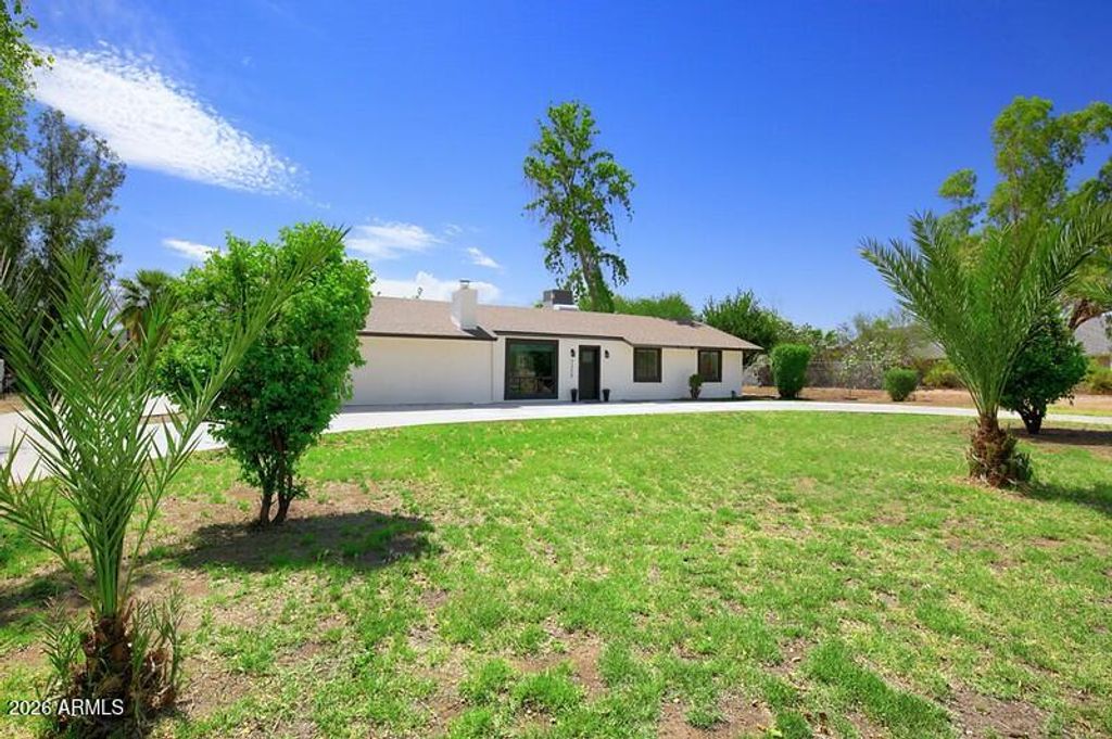 Photo of 7320 N Citrus Road, Waddell, AZ 85355 (MLS # 7029306)