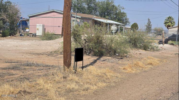 1xx4 W Powell Street 4