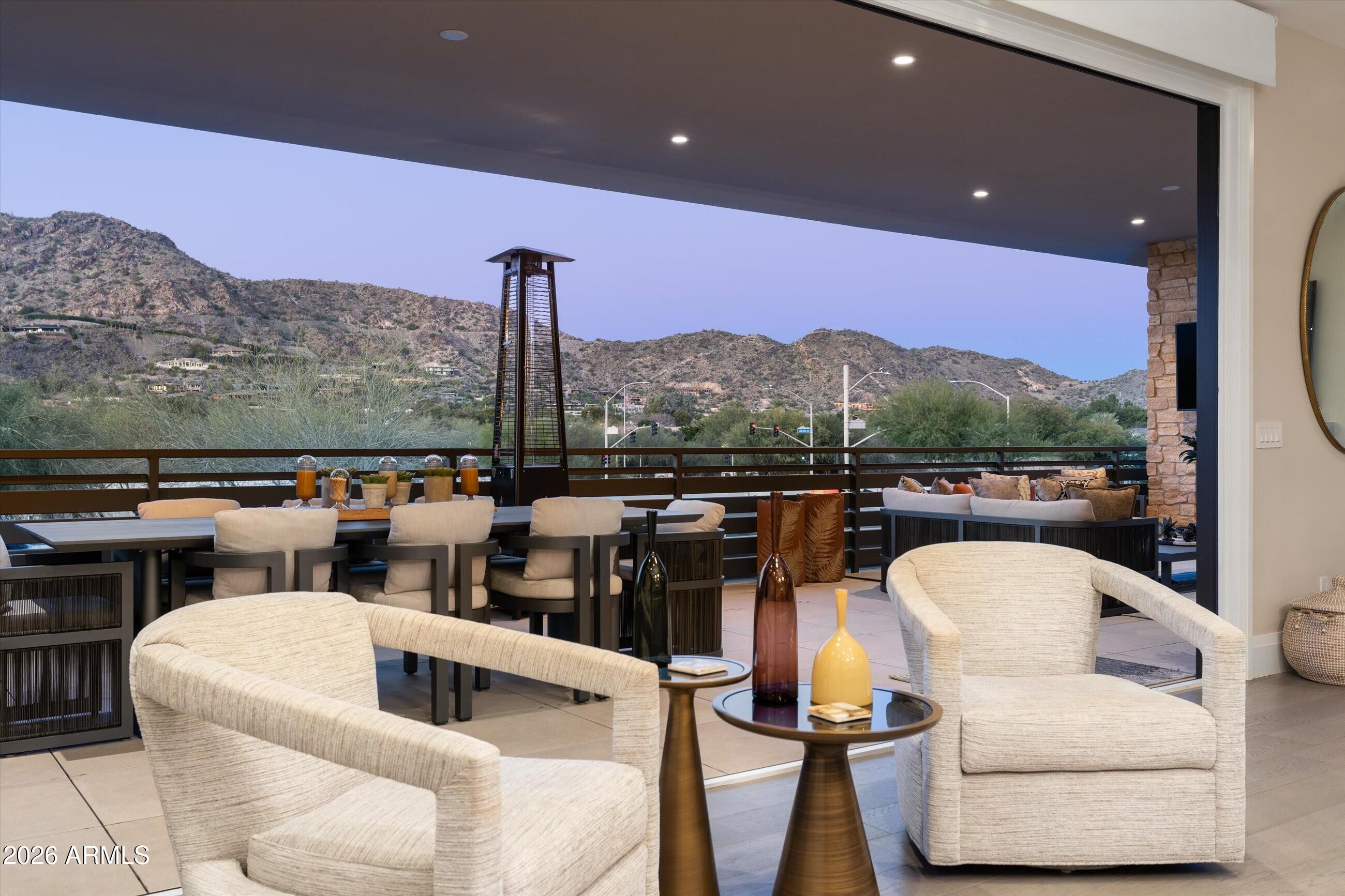 VILLAS AT MOUNTAIN SHADOWS 2 CONDOMINIUMS 2 AMD - Residential