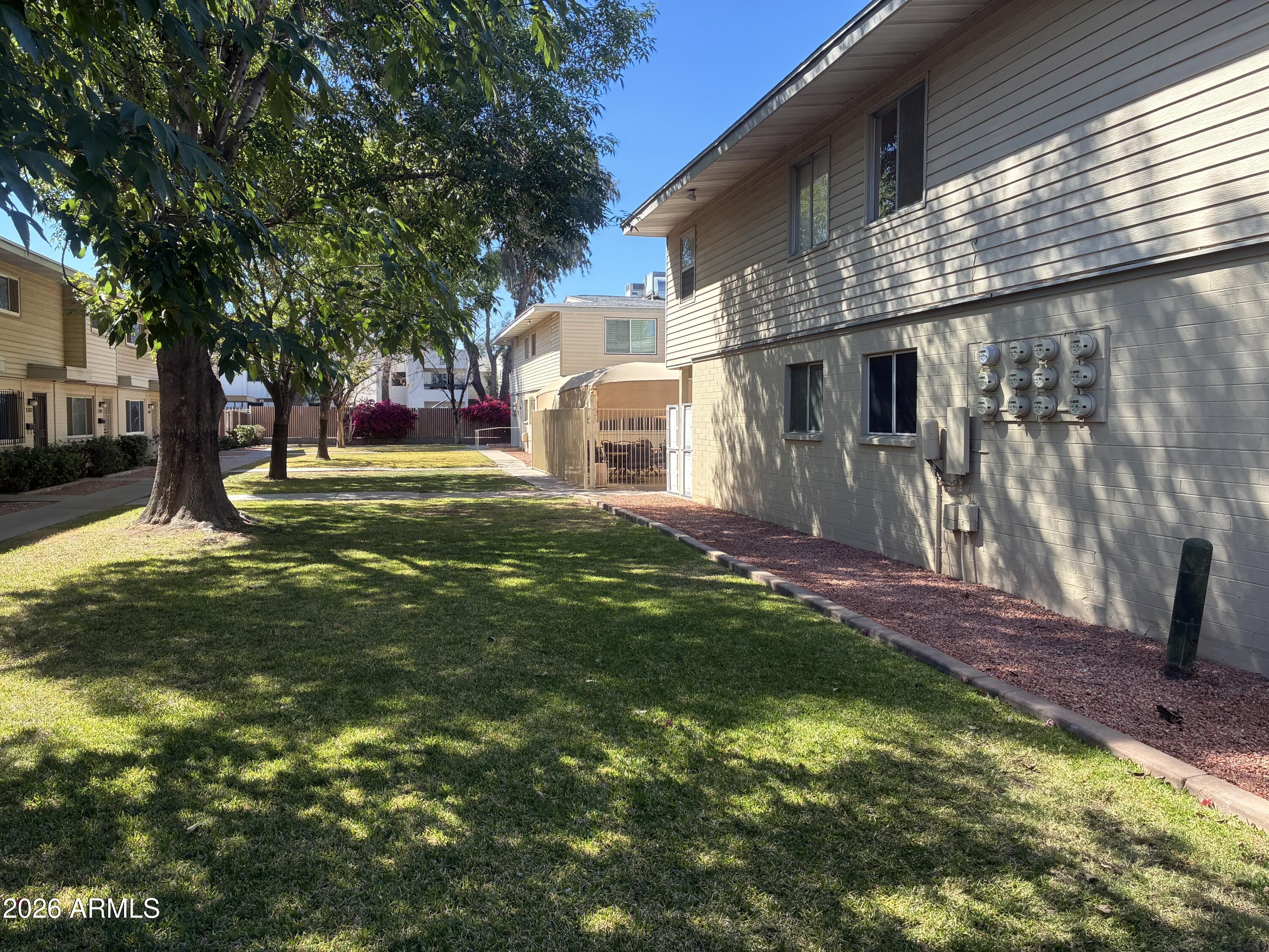 2635 W Rose Lane B-215