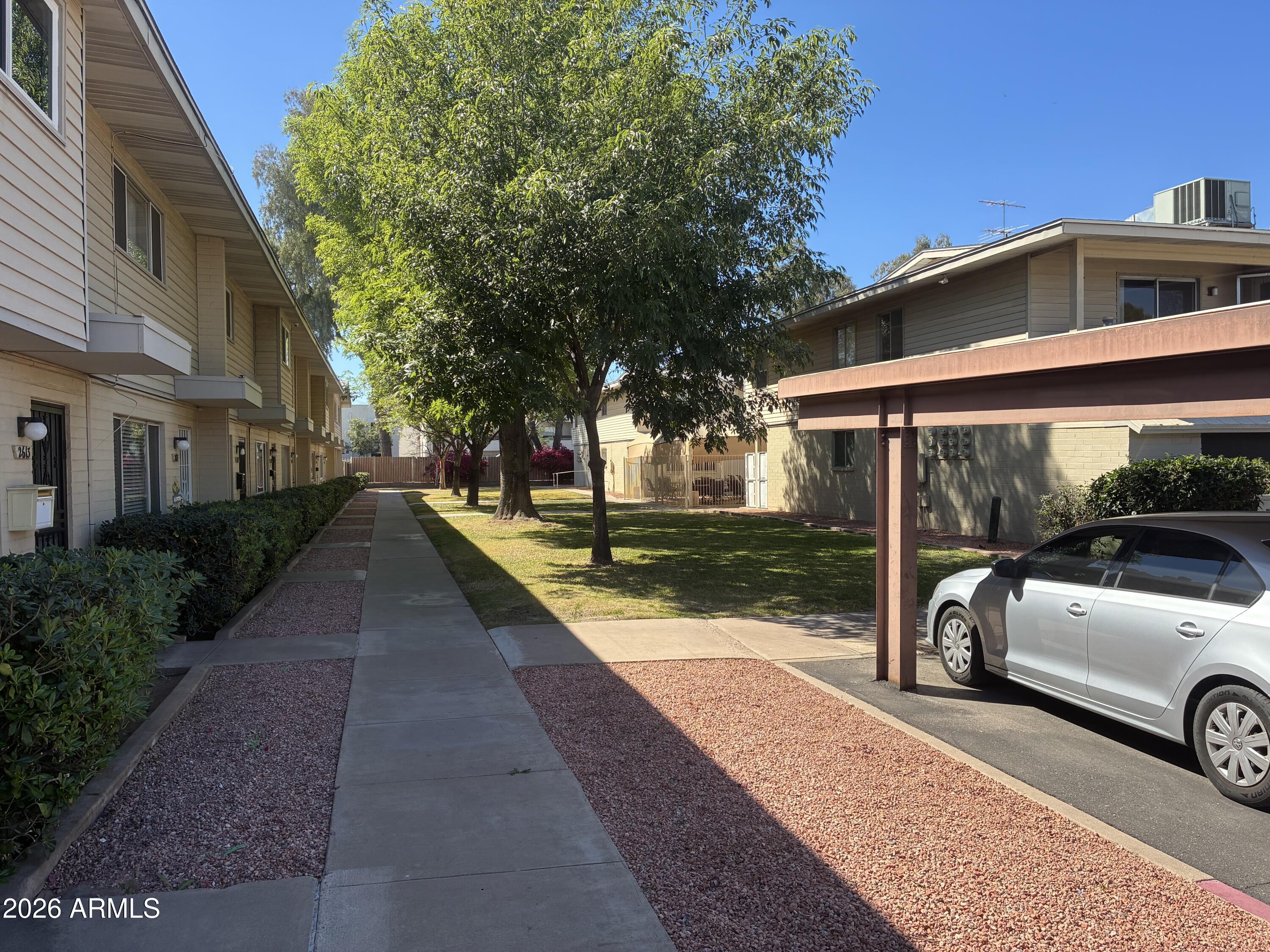 2635 W Rose Lane B-215