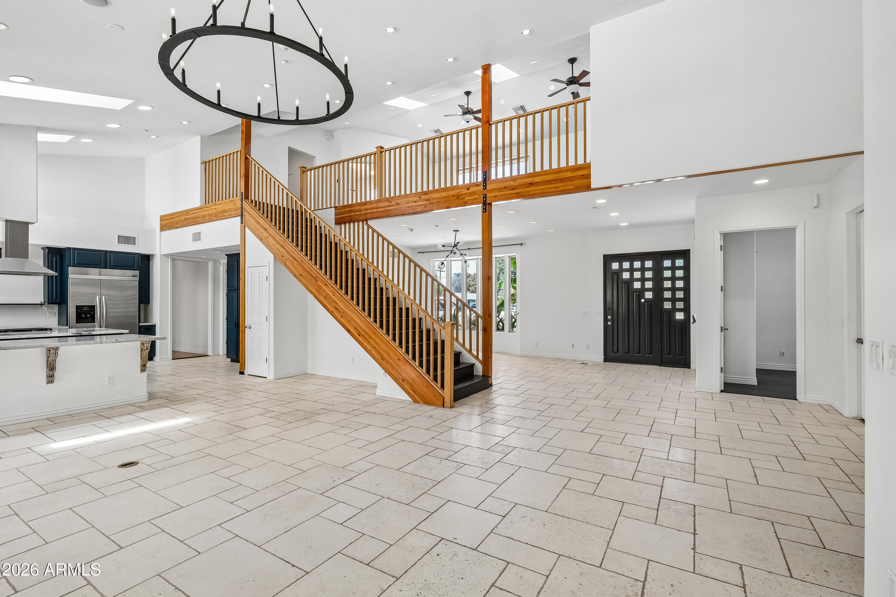 225 W ORCHID Lane