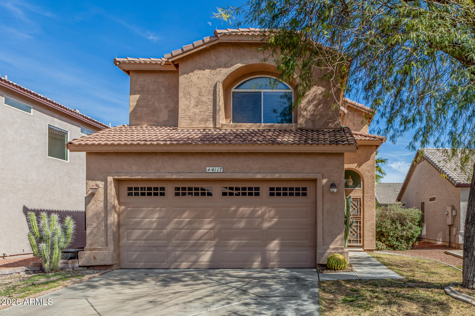 4117 E LA SALLE Street