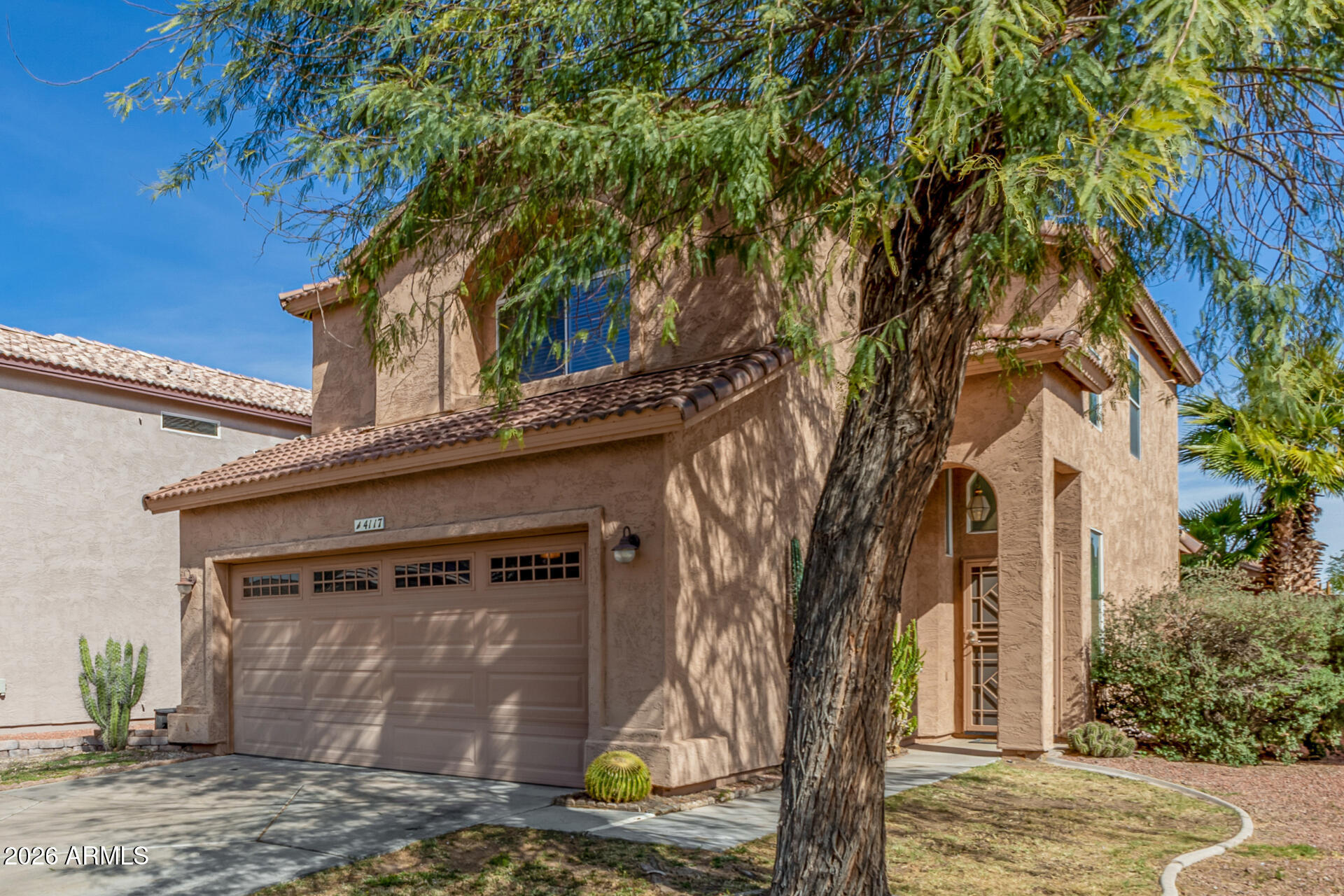 4117 E LA SALLE Street