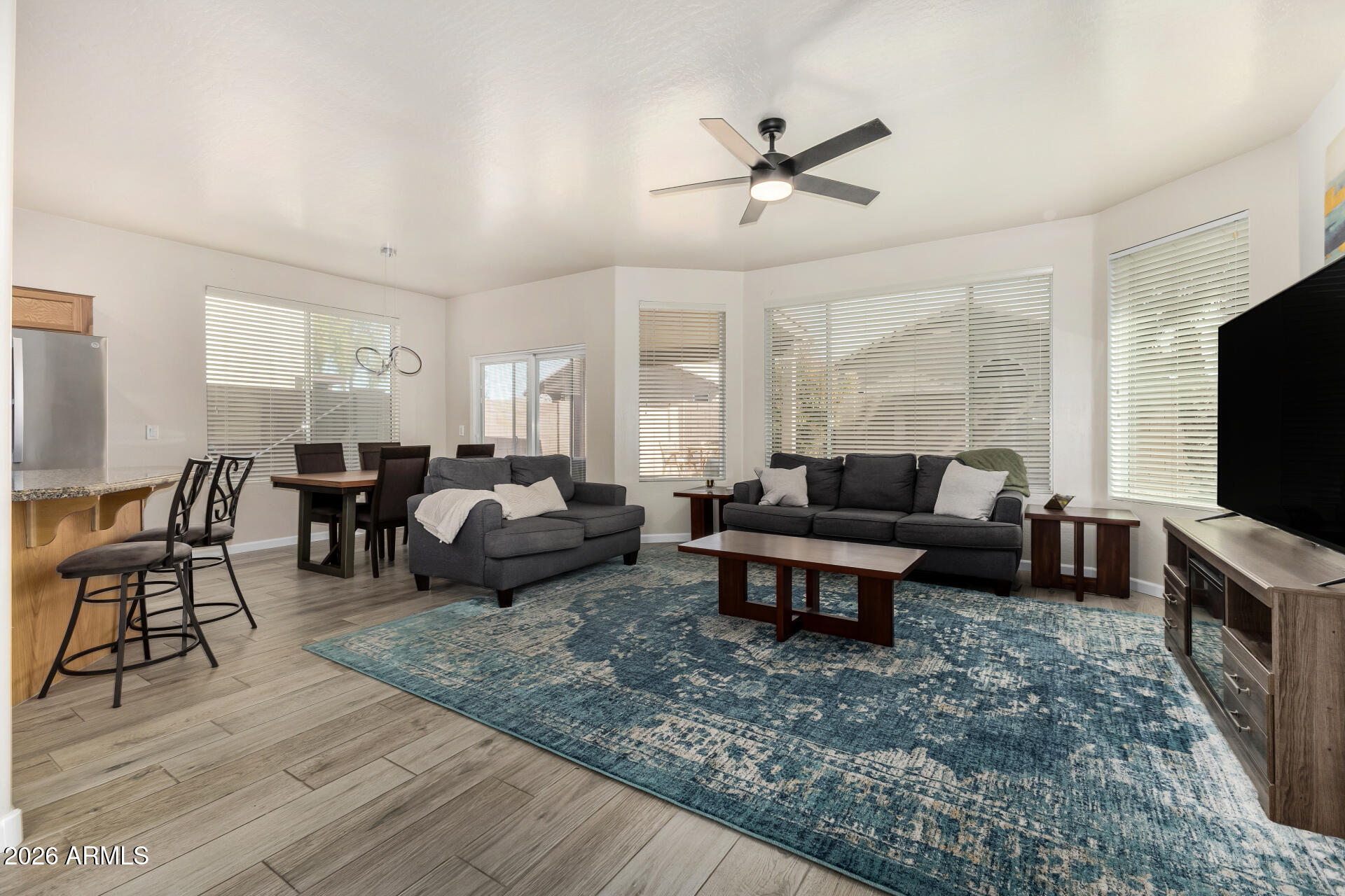 4117 E LA SALLE Street