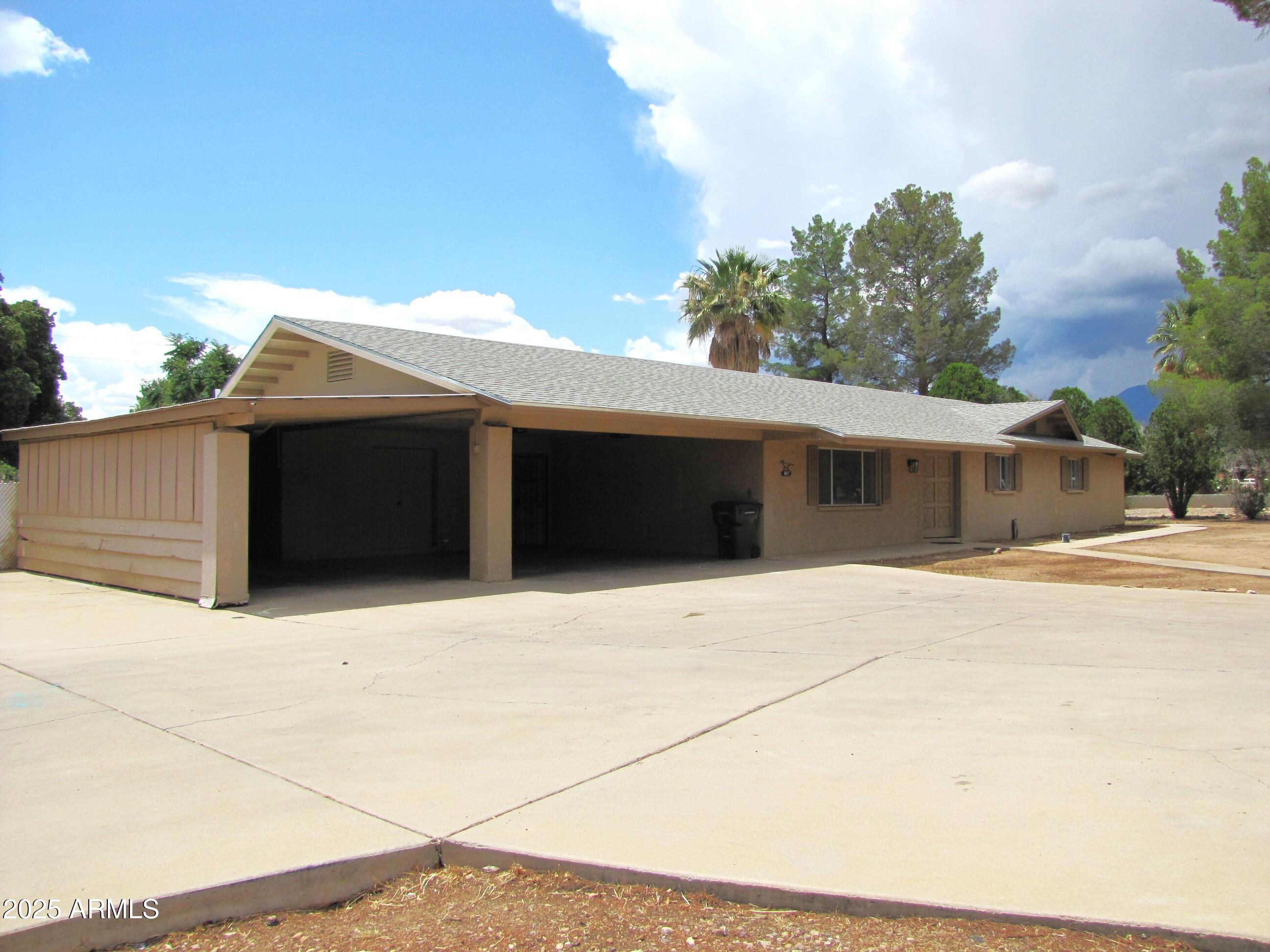 VILLAGE MEADOWS ESTATES - Residential Lease