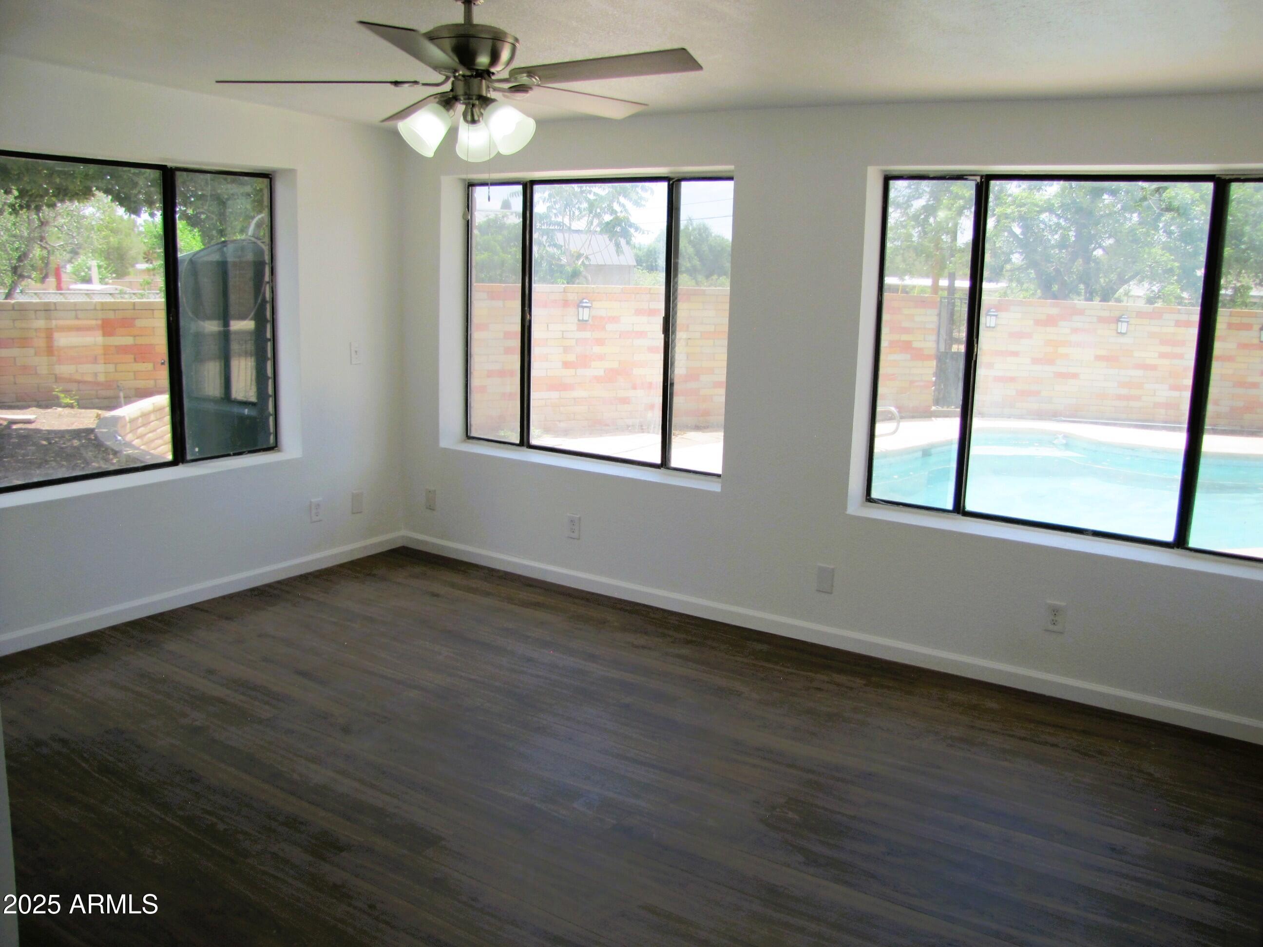 VILLAGE MEADOWS ESTATES - Residential Lease