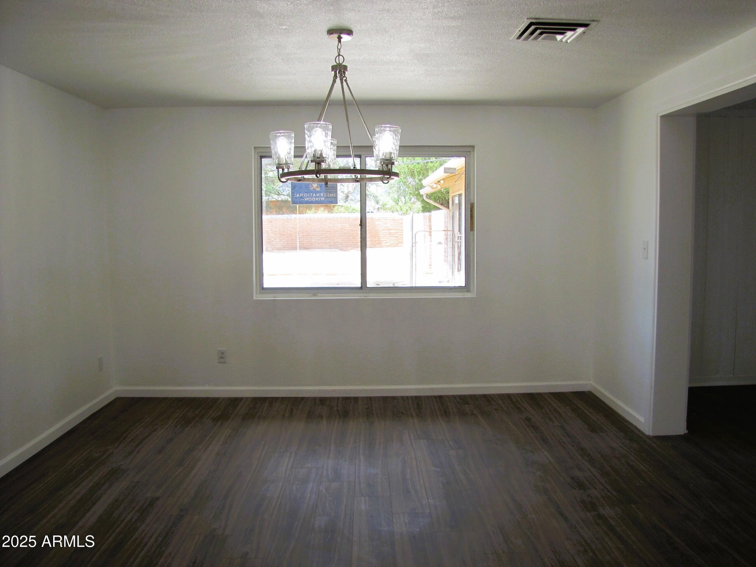 VILLAGE MEADOWS ESTATES - Residential Lease