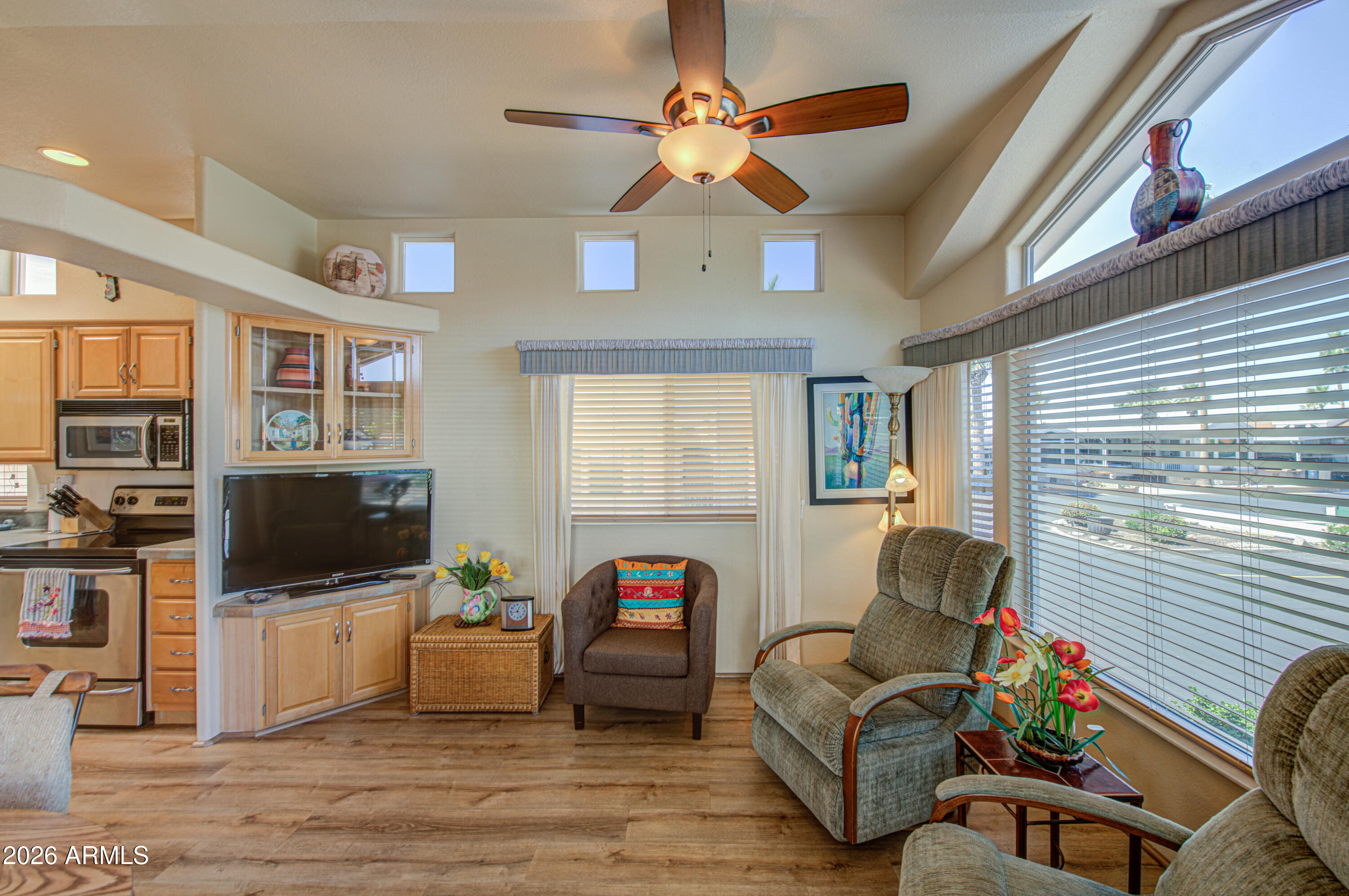 111 S GREENFIELD Road 38