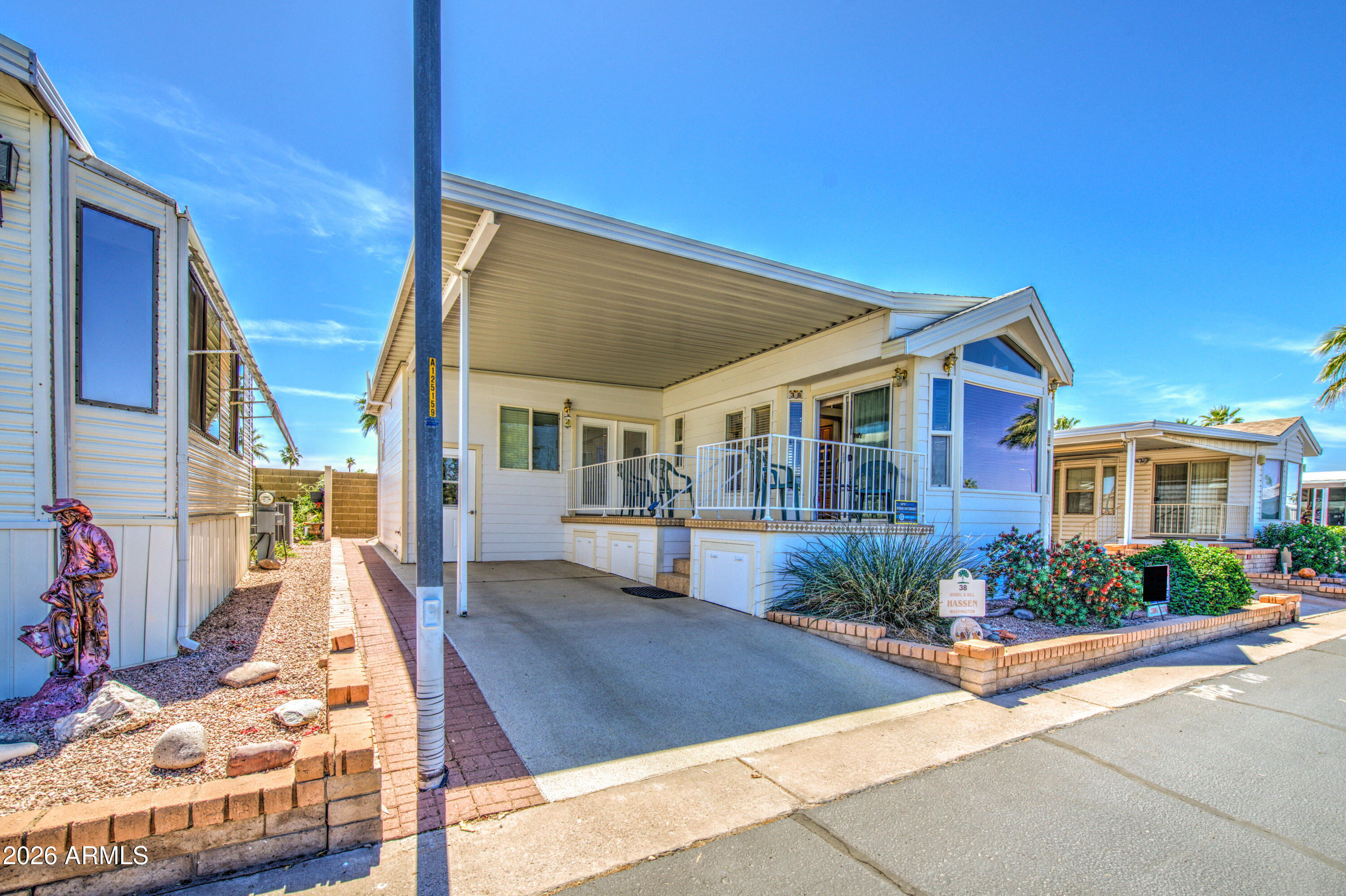 111 S GREENFIELD Road 38