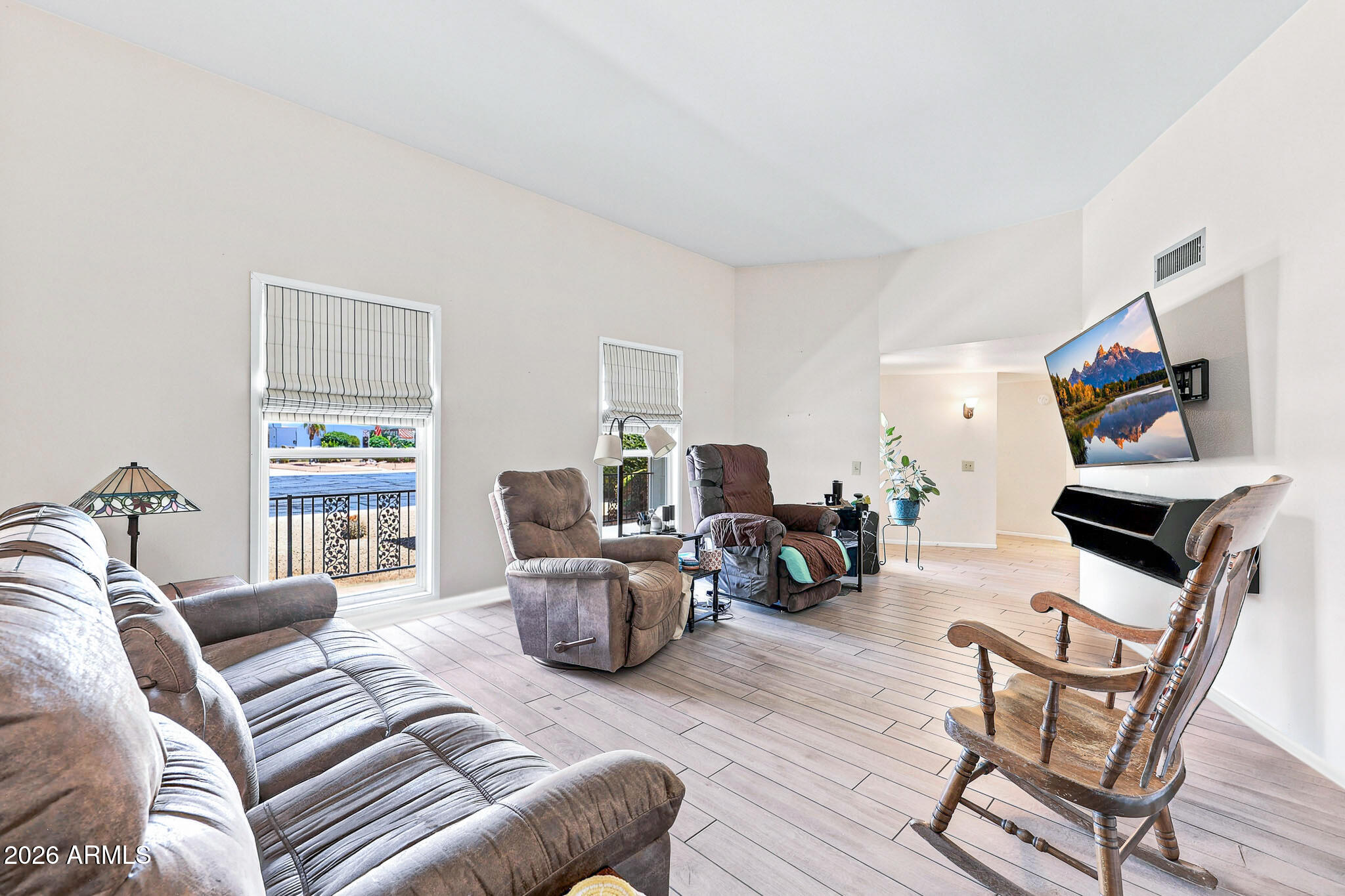 11137 W PALMERAS Drive