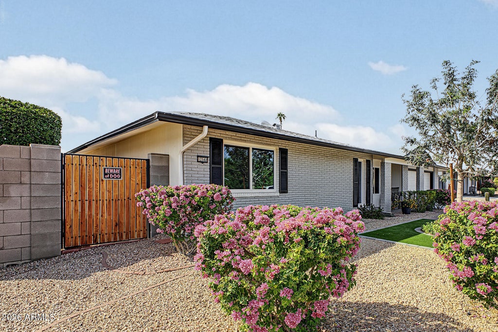 Photo of 12548 W Pinetop Drive, Sun City West, AZ 85375 (MLS # 7092231)