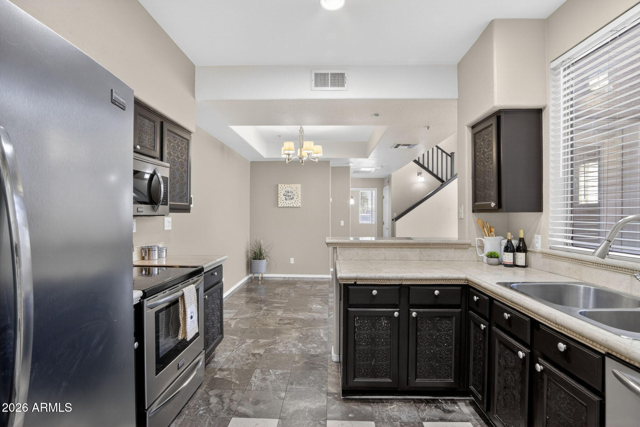 1445 E BROADWAY Road 106