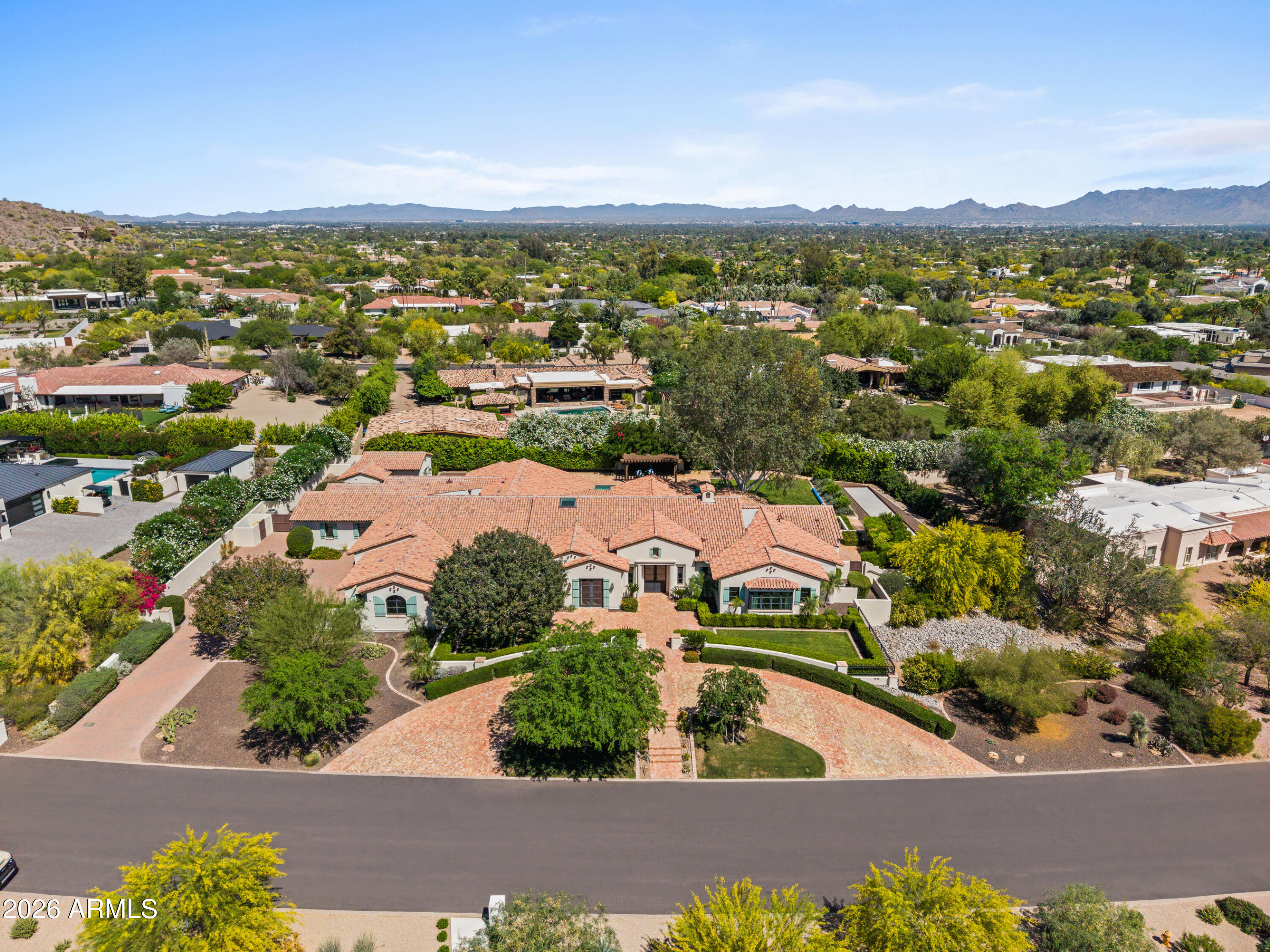 5024 E DESERT PARK Lane