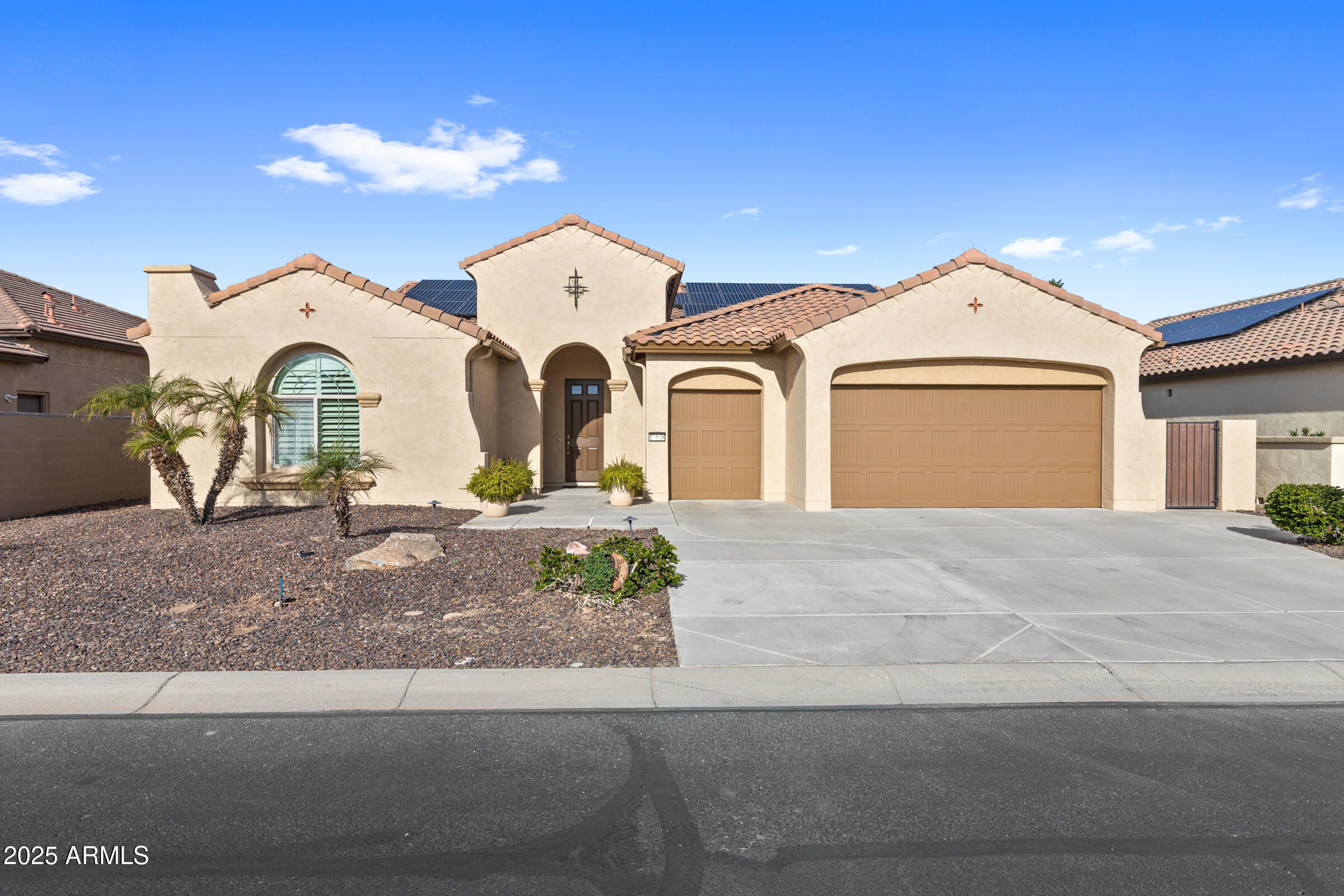 16538 W BERKELEY Road