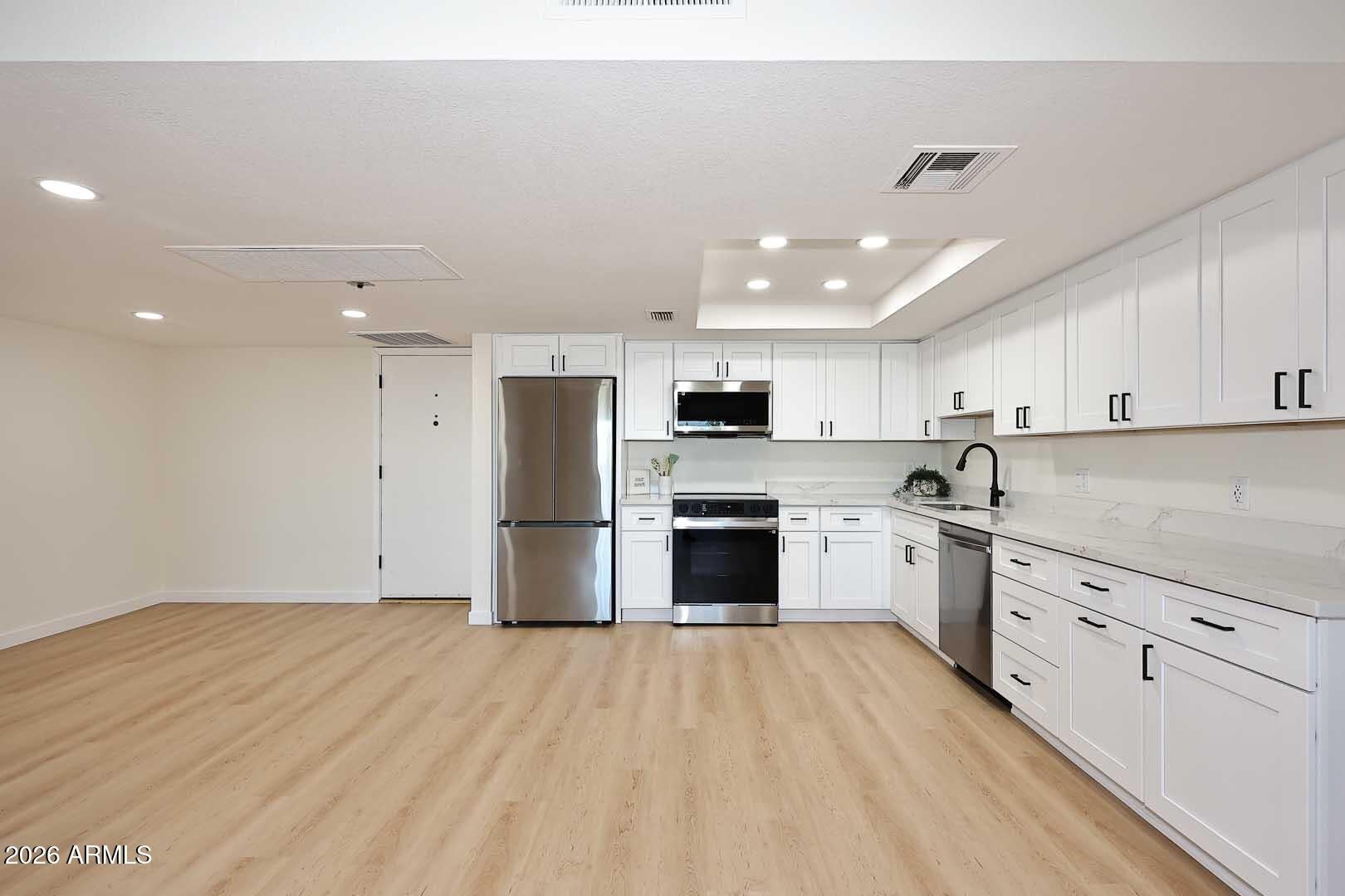 7960 E CAMELBACK Road 408