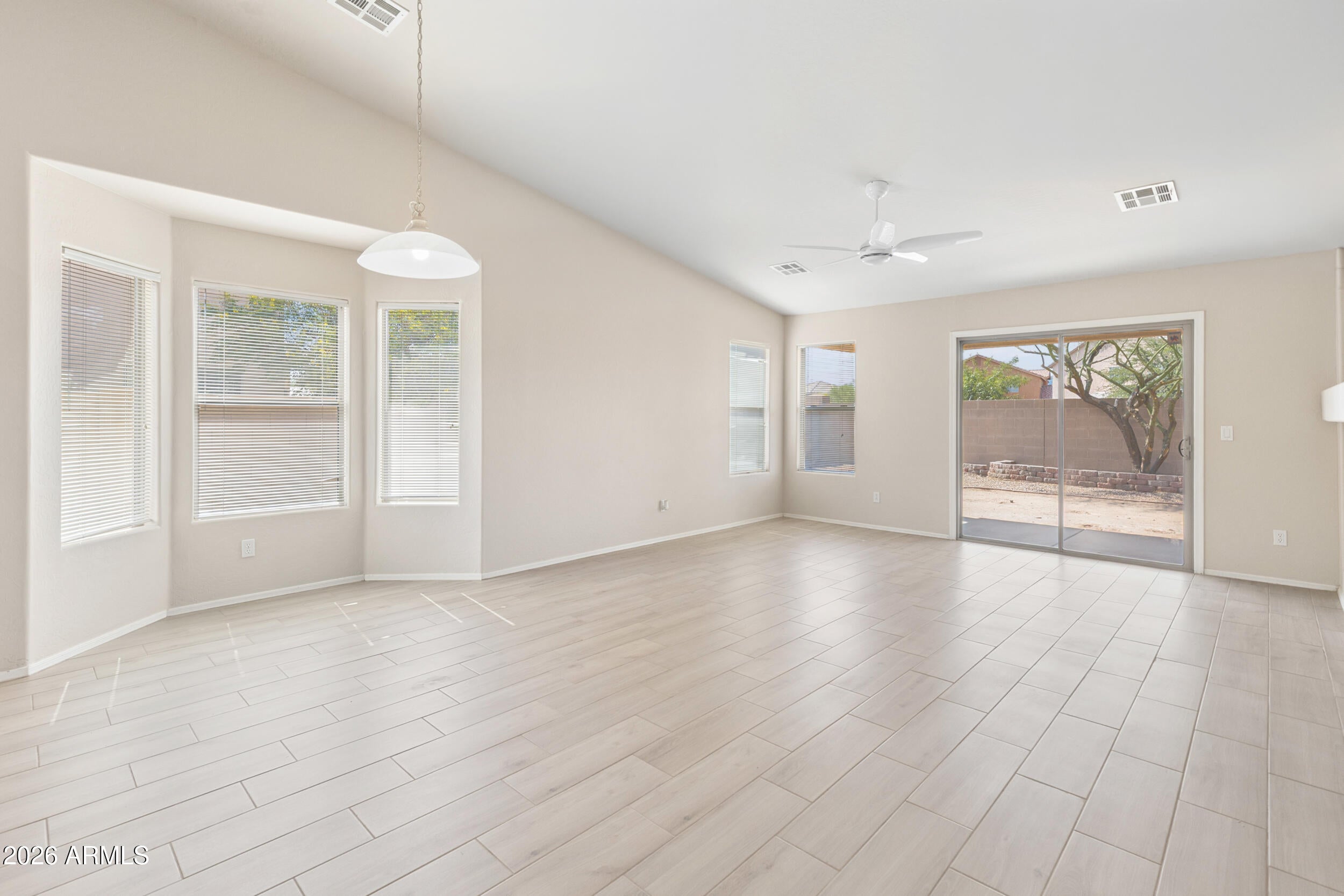 1576 E GABRILLA Drive