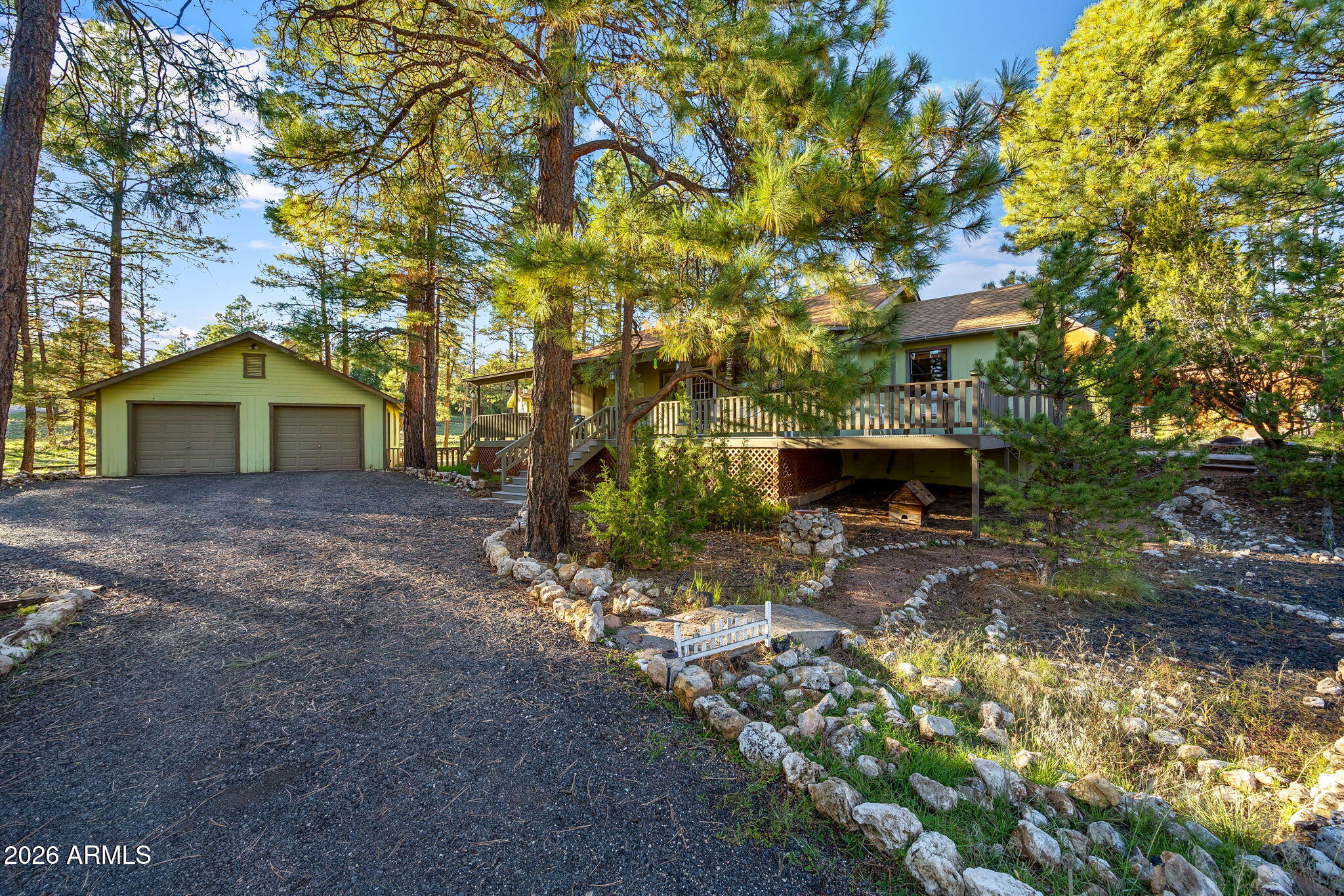 2240 EAGLE Lane