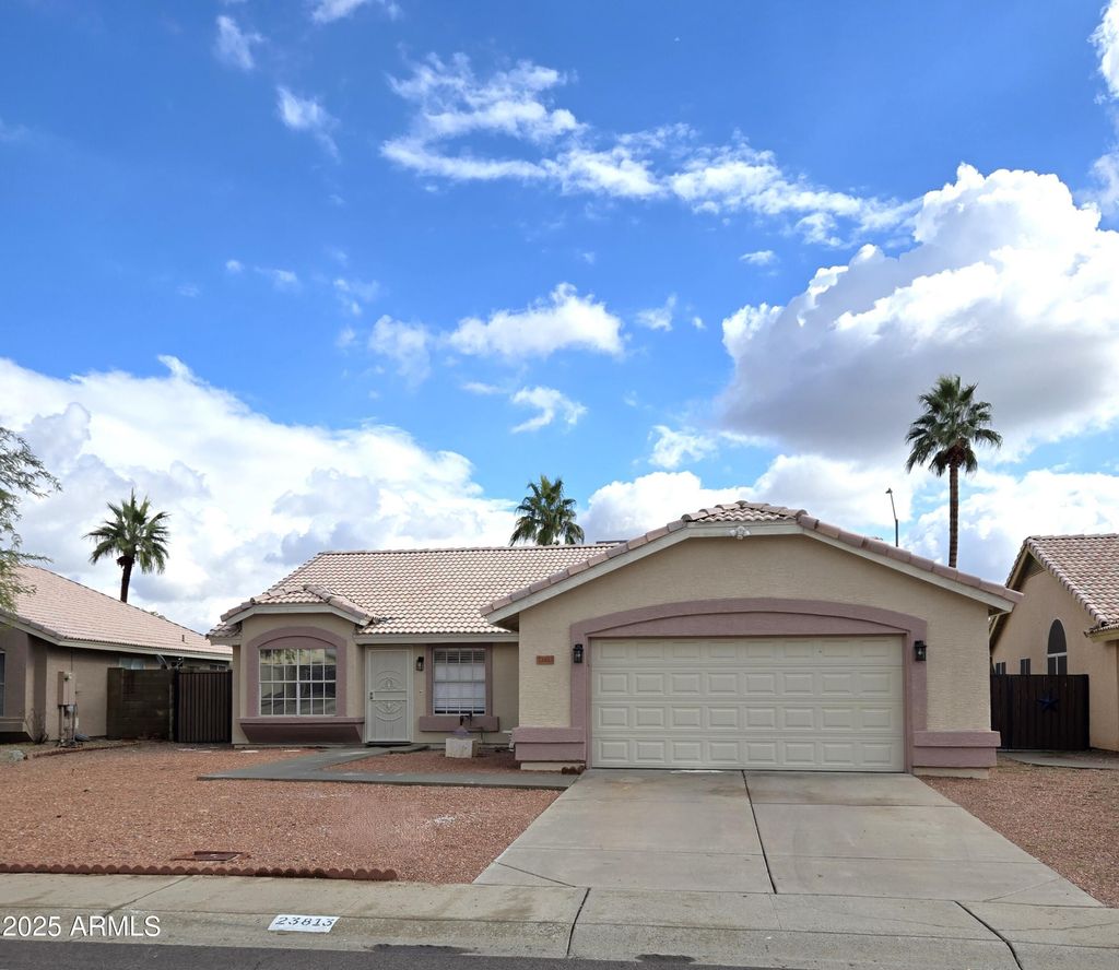 Photo of 23813 N 39th Lane, Glendale, AZ 85310 (MLS # 6950905)