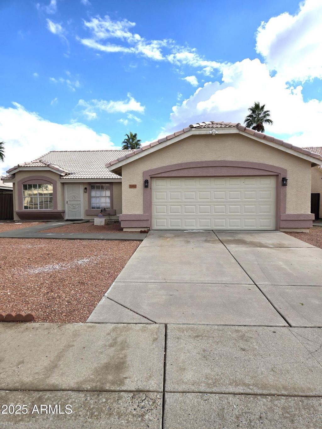 Photo of 23813 N 39th Lane, Glendale, AZ 85310 (MLS # 6950905)