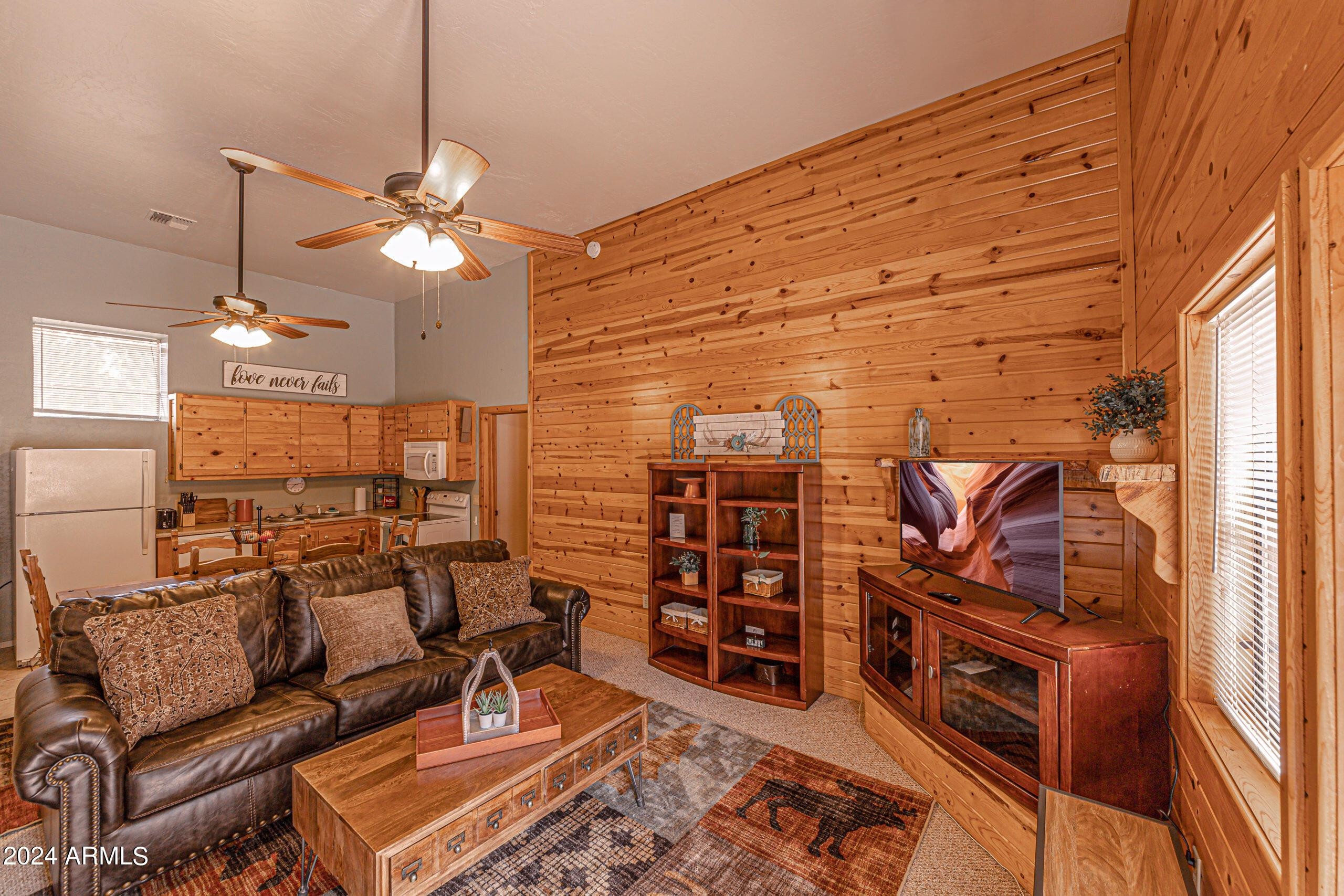 1042 S Hunter Creek Drive # 1