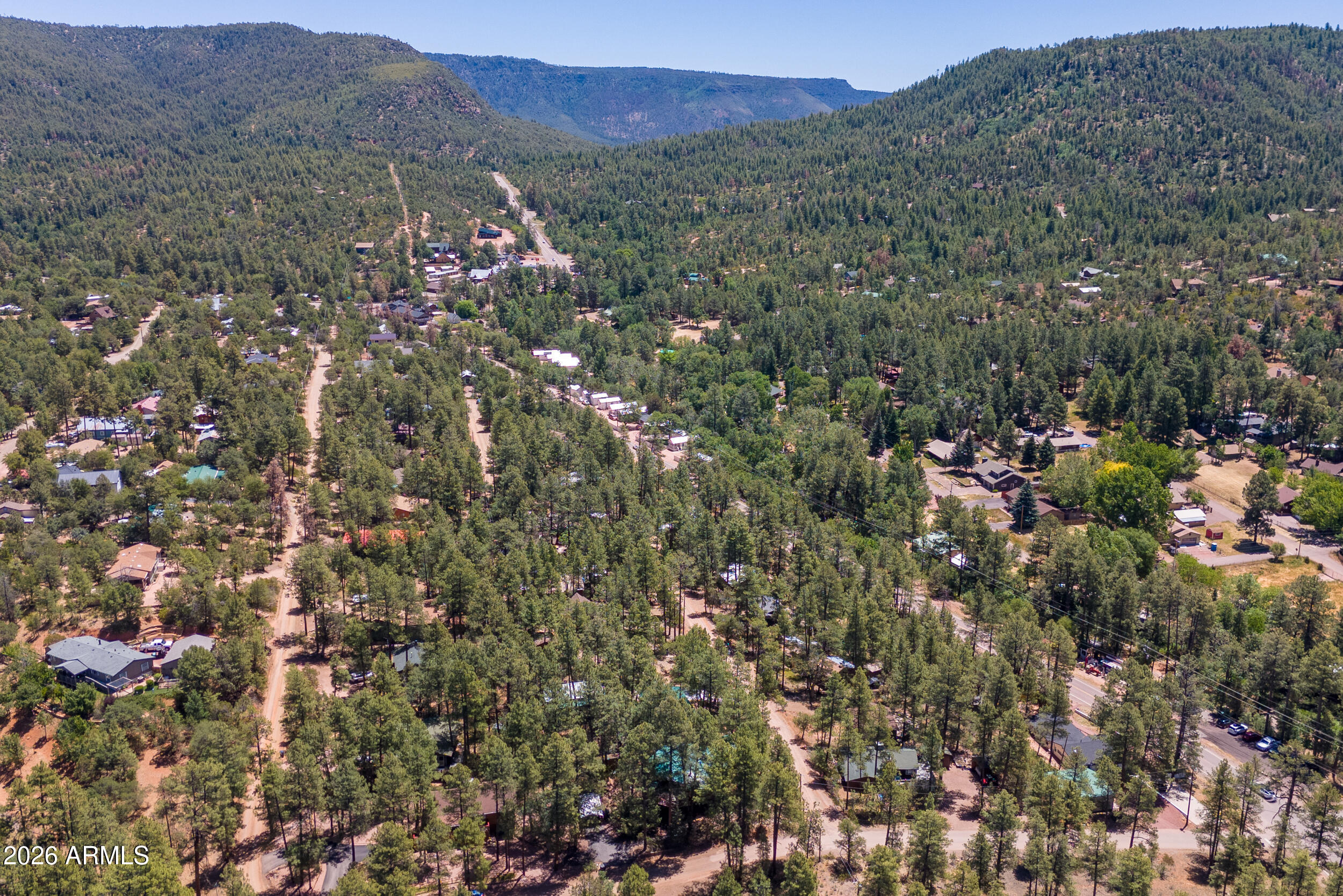 STRAWBERRY KNOLLS - Residential