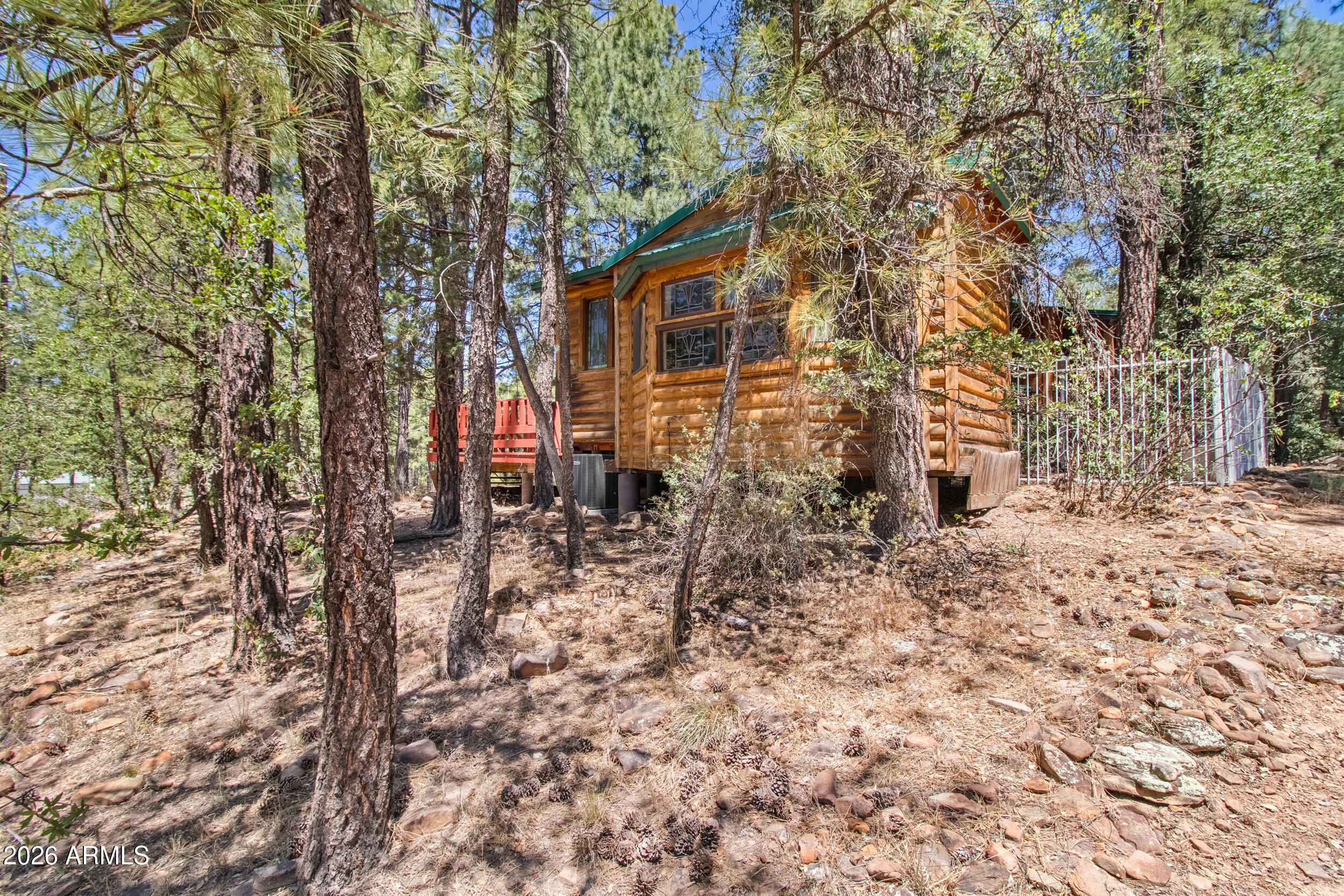 STRAWBERRY KNOLLS - Residential