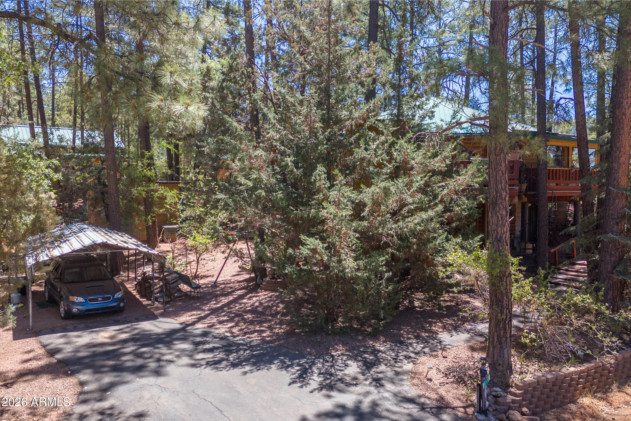 STRAWBERRY KNOLLS - Residential