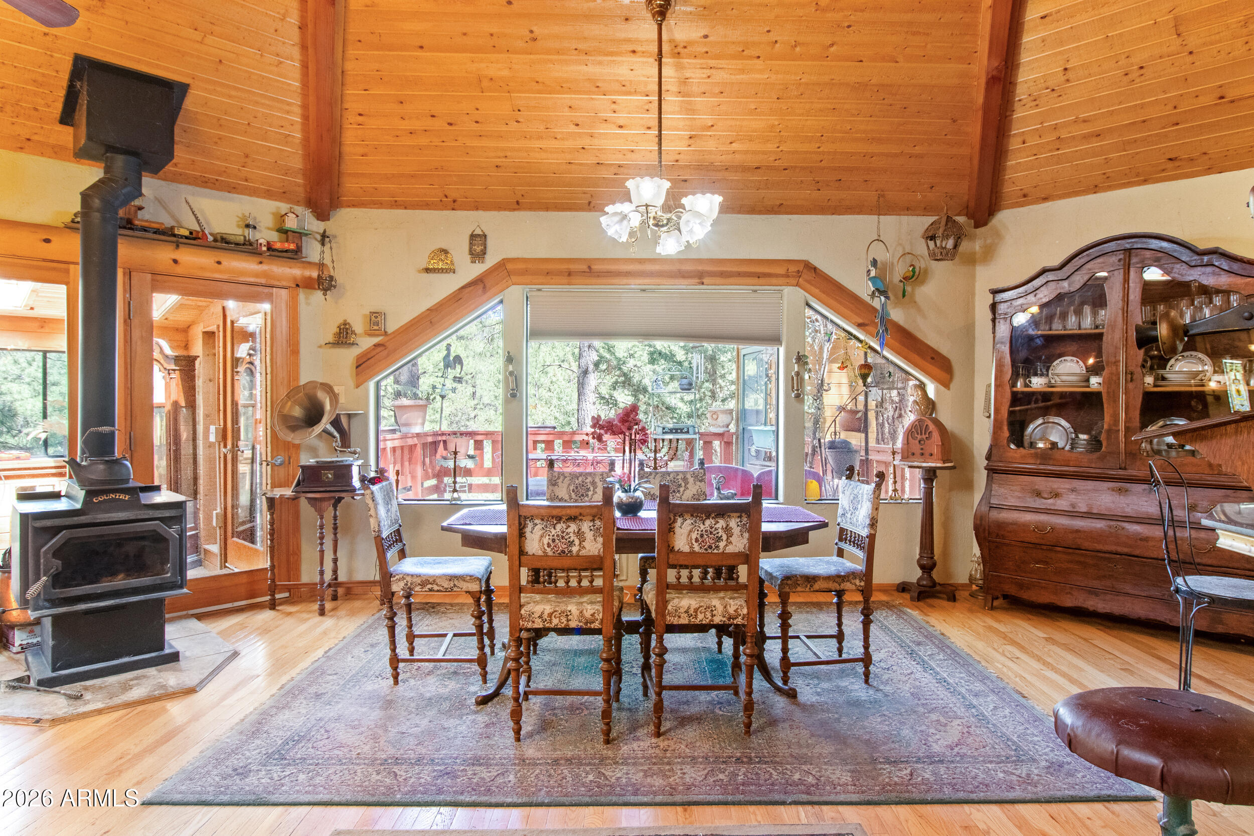 STRAWBERRY KNOLLS - Residential
