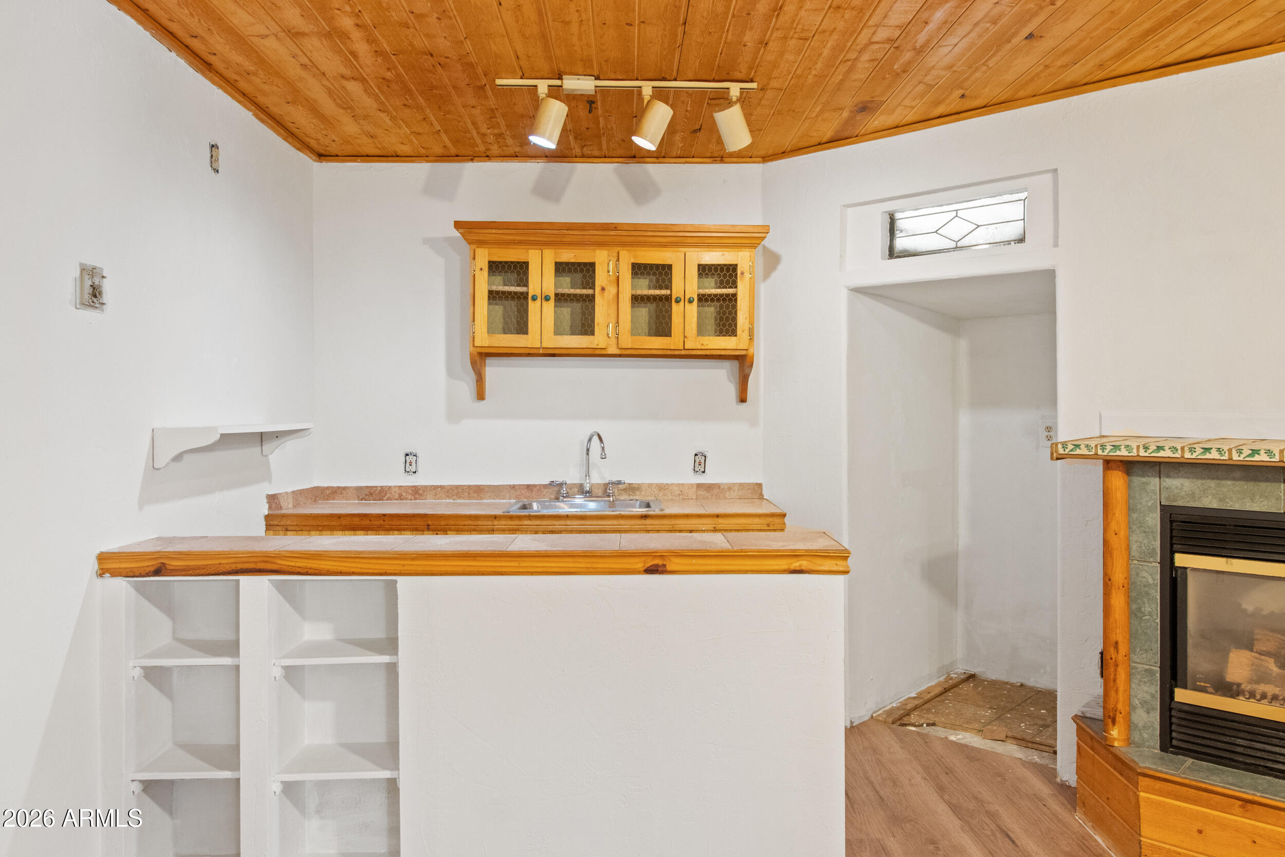 STRAWBERRY KNOLLS - Residential