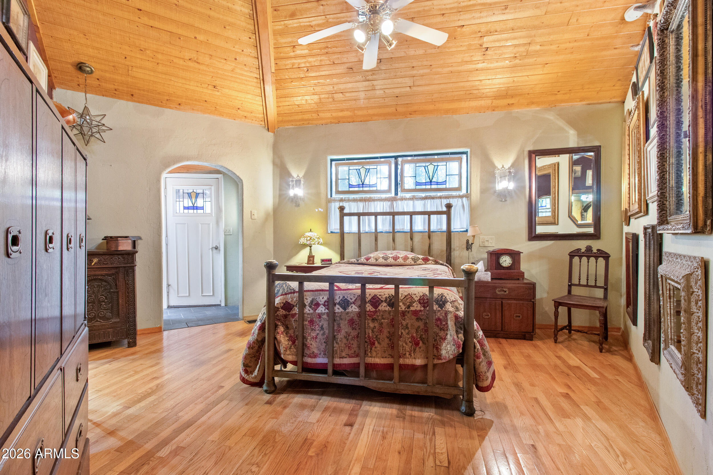 STRAWBERRY KNOLLS - Residential