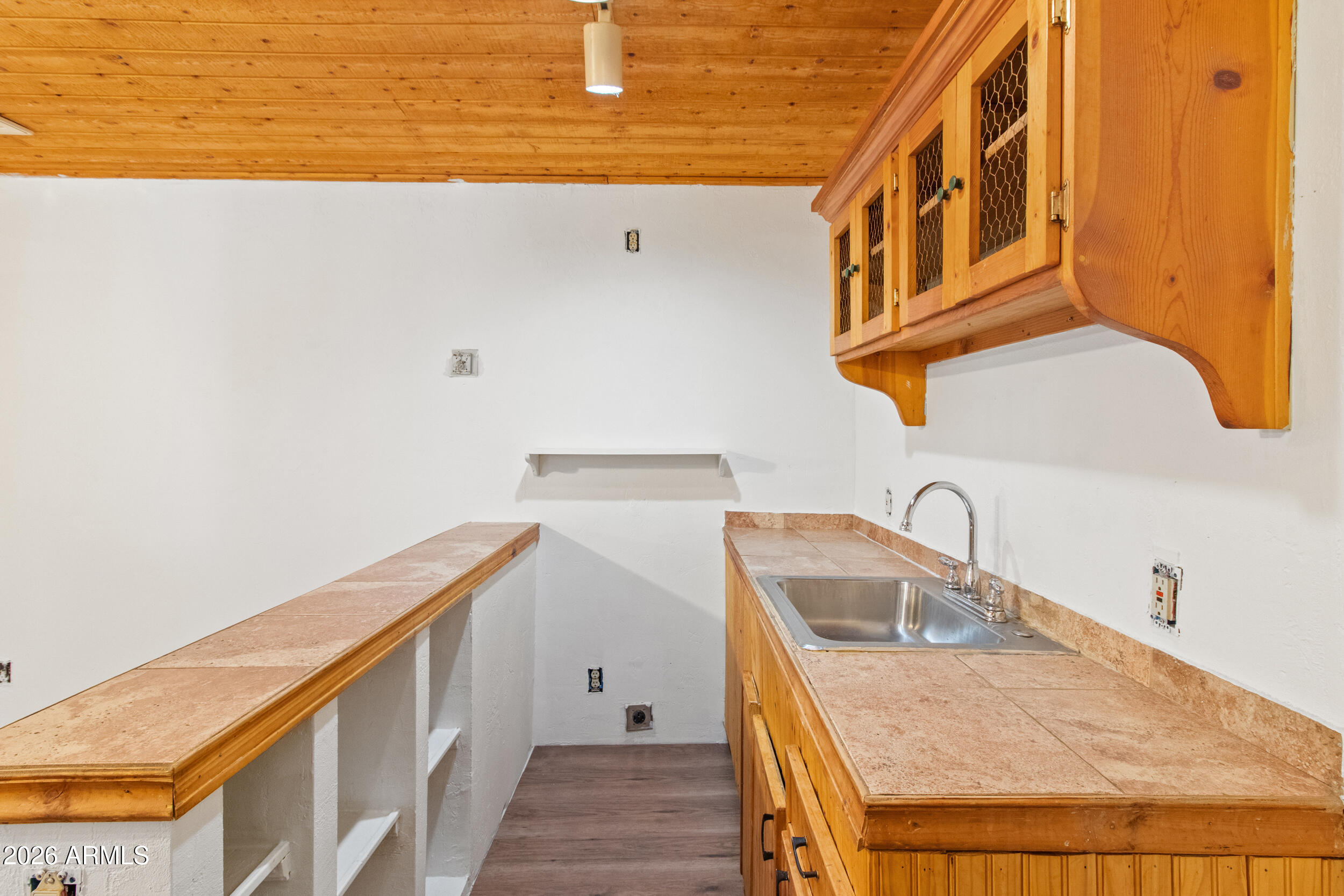 STRAWBERRY KNOLLS - Residential
