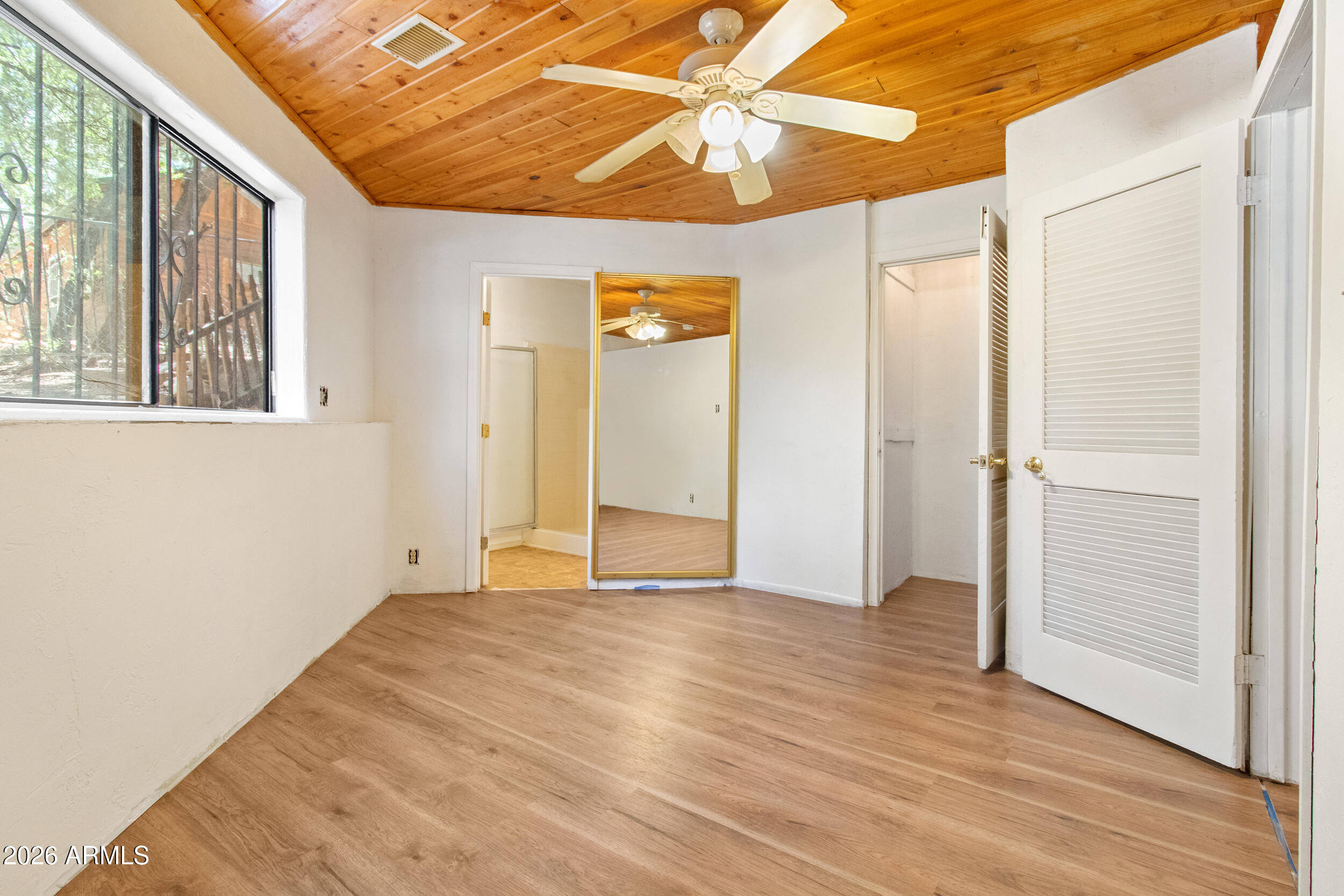 STRAWBERRY KNOLLS - Residential