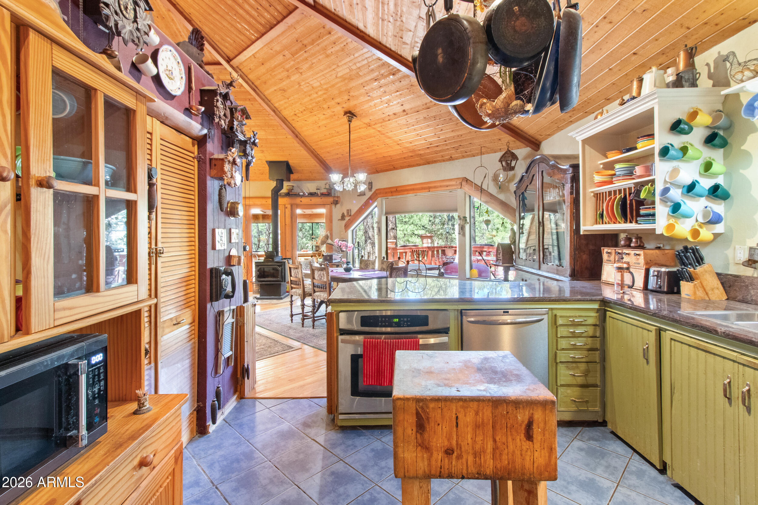 STRAWBERRY KNOLLS - Residential
