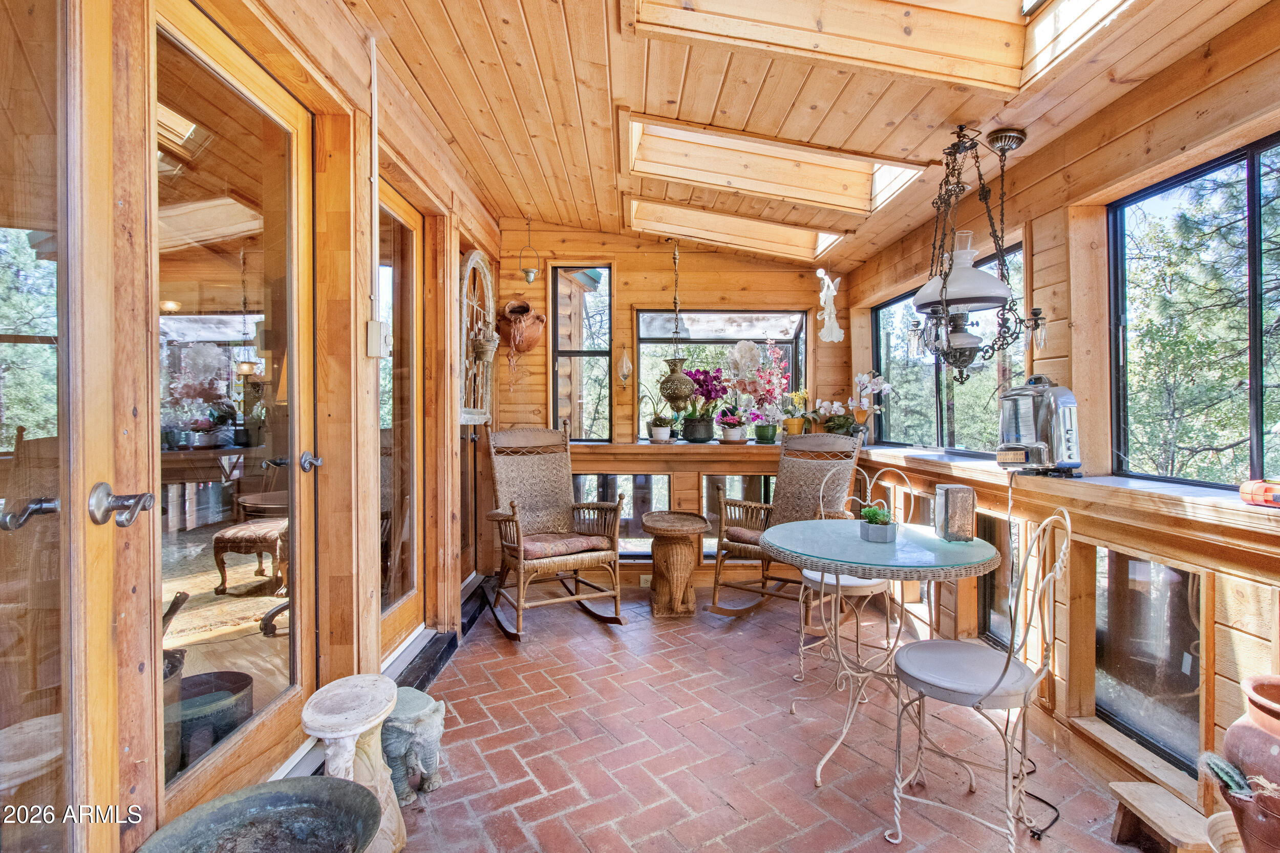 STRAWBERRY KNOLLS - Residential